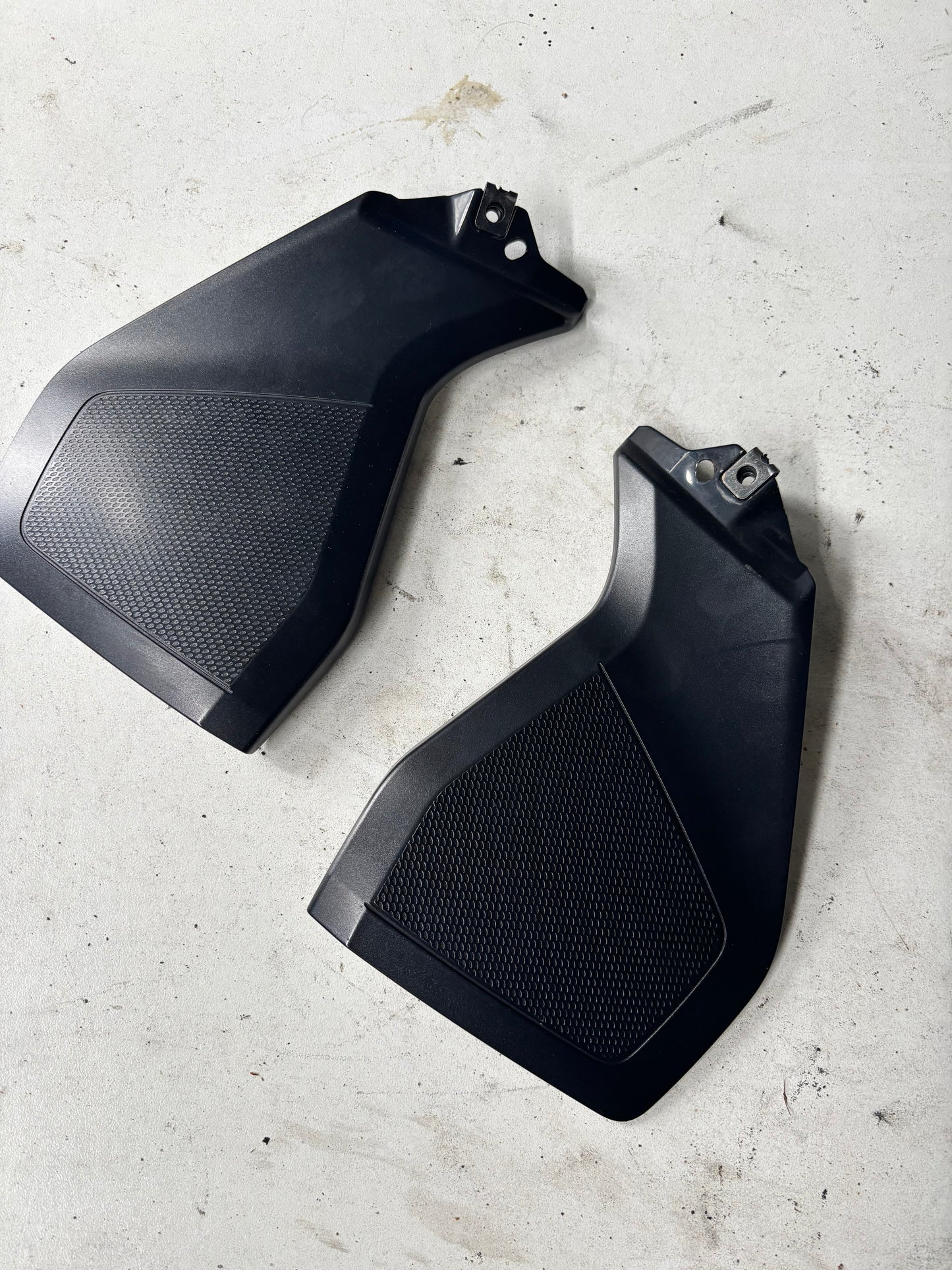 Paire Pad protection réservoir latéral droit et gauche Yamaha mt09 2013/2020