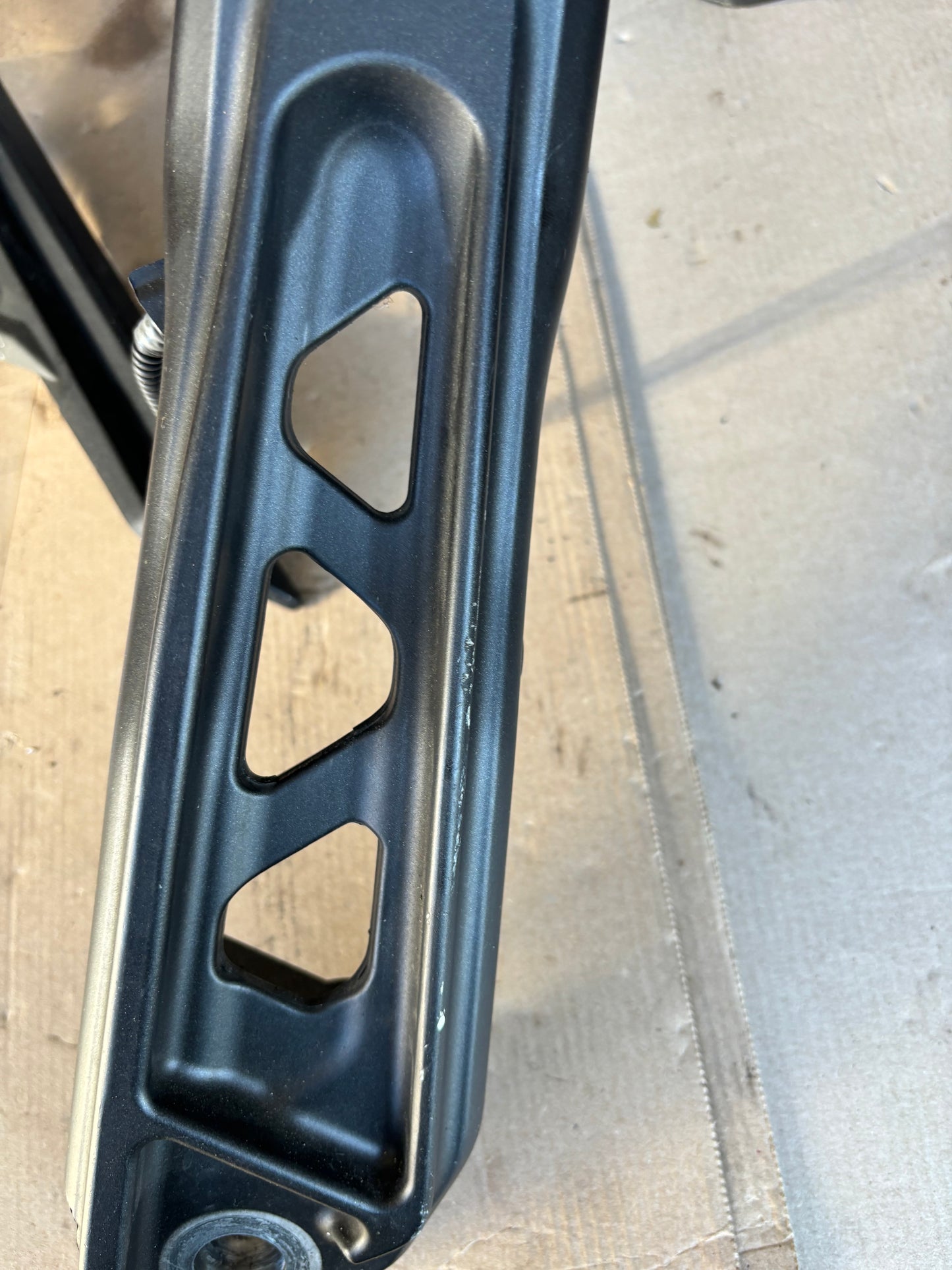 Schmutzfänger-Radhalterung Nummernschild Yamaha MT09 2017/2020