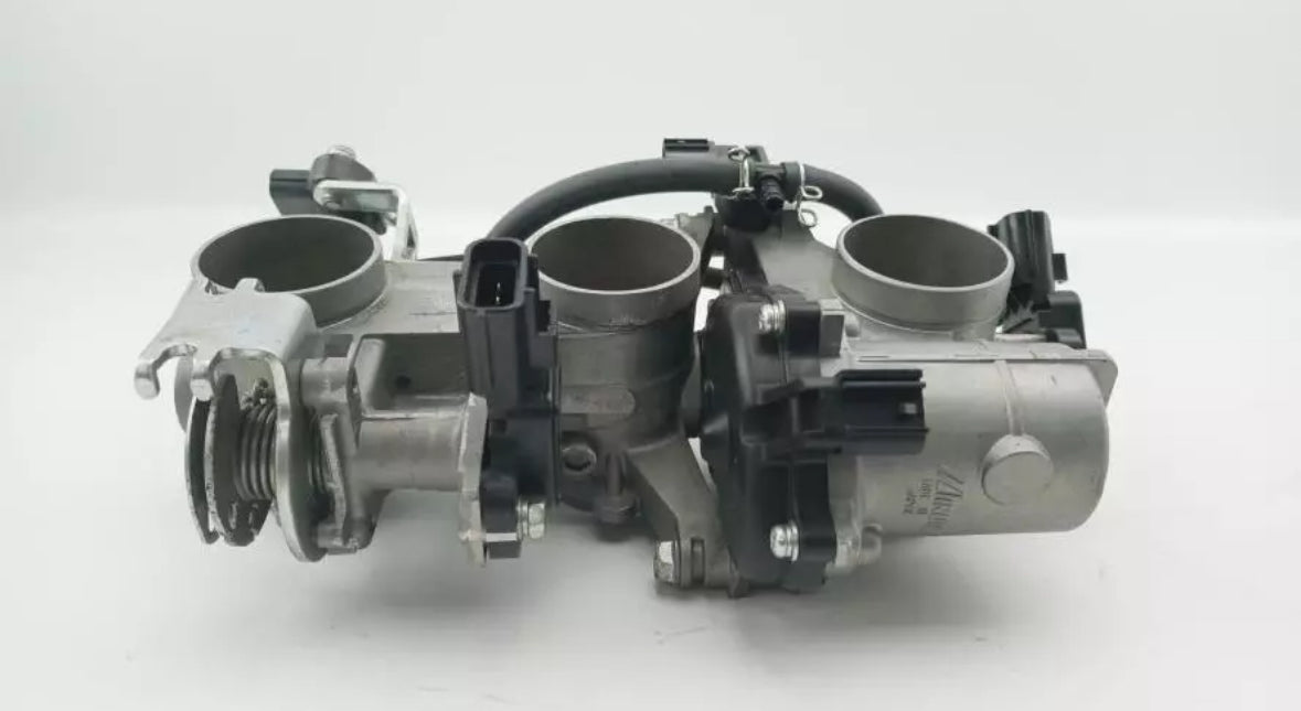 Einspritz-Ansaugrampe Yamaha MT 09 und Tracer 900 2013-2020