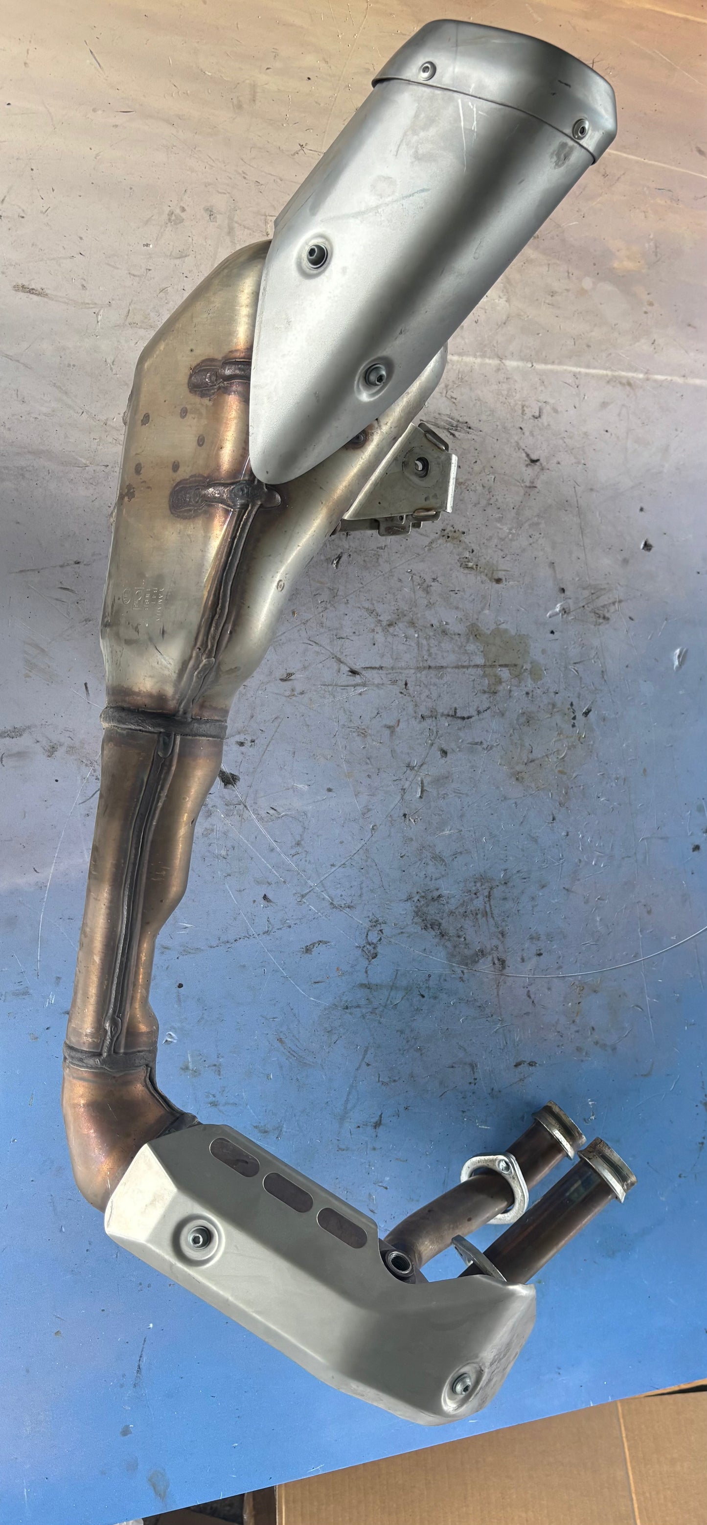 Ligne échappement origine Yamaha xsr 700 2021/2024