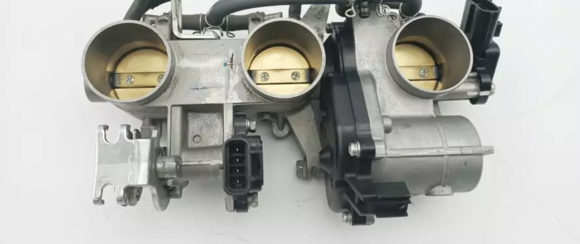 Einspritz-Ansaugrampe Yamaha MT 09 und Tracer 900 2013-2020