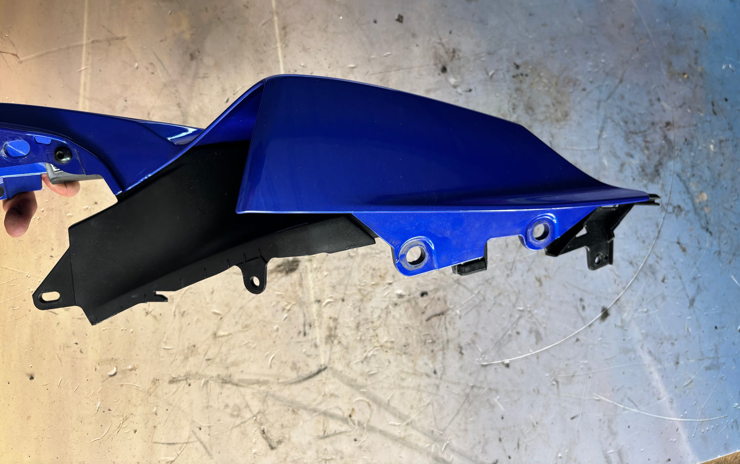 Carénage coque arrière cache latérale droite Yamaha r7 2021-2024 BEB217410000 /BEB2172100P0