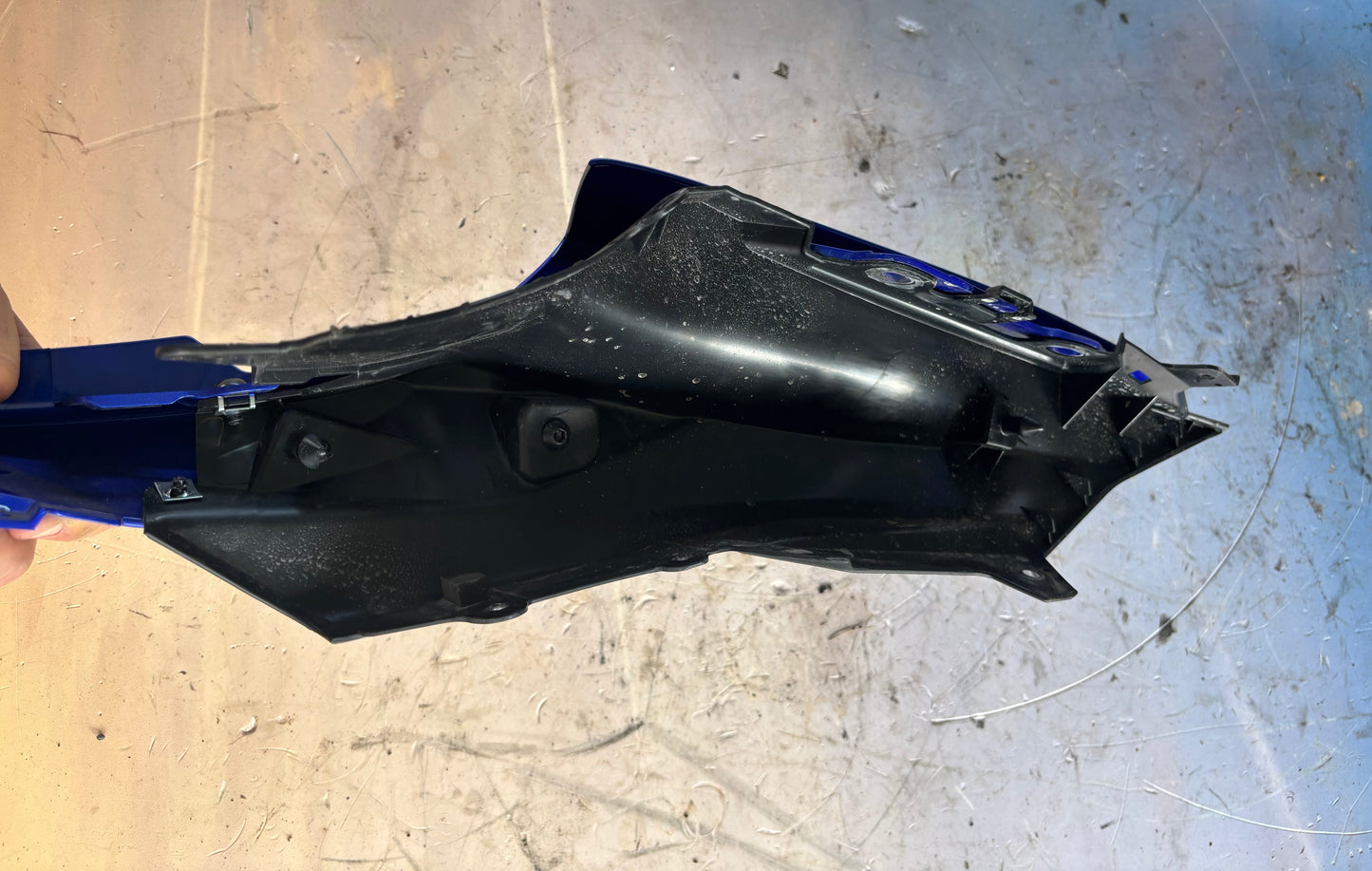Carénage coque arrière cache latérale droite Yamaha r7 2021-2024 BEB217410000 /BEB2172100P0