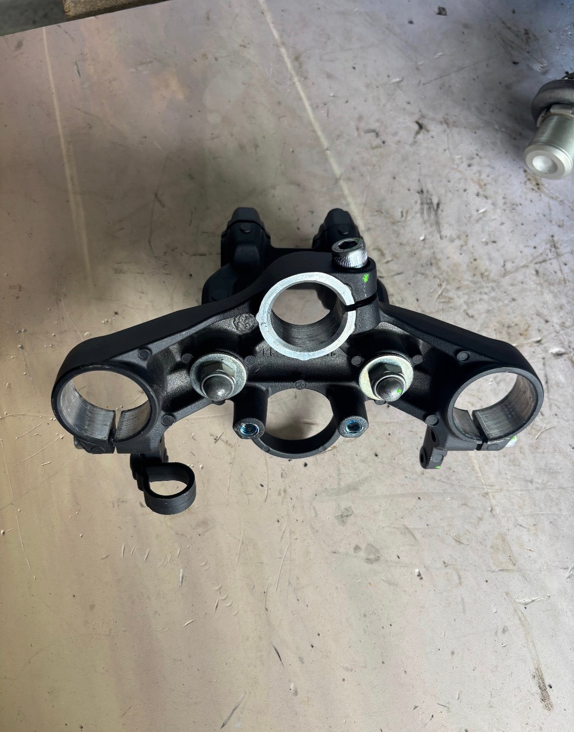 Té supérieur et pontet yamaha tracer 700 2020-2024