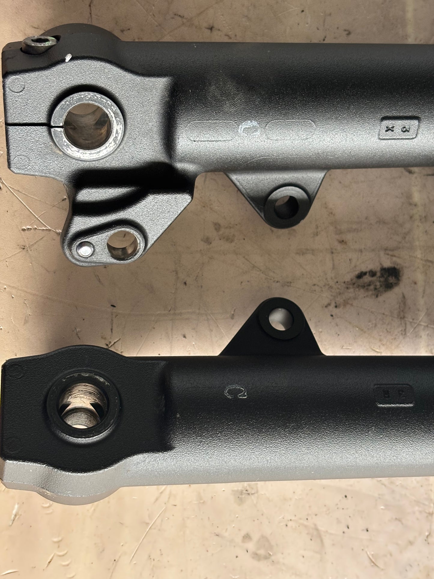 Fourche yamaha tracer 7 GT 700 2023-2024