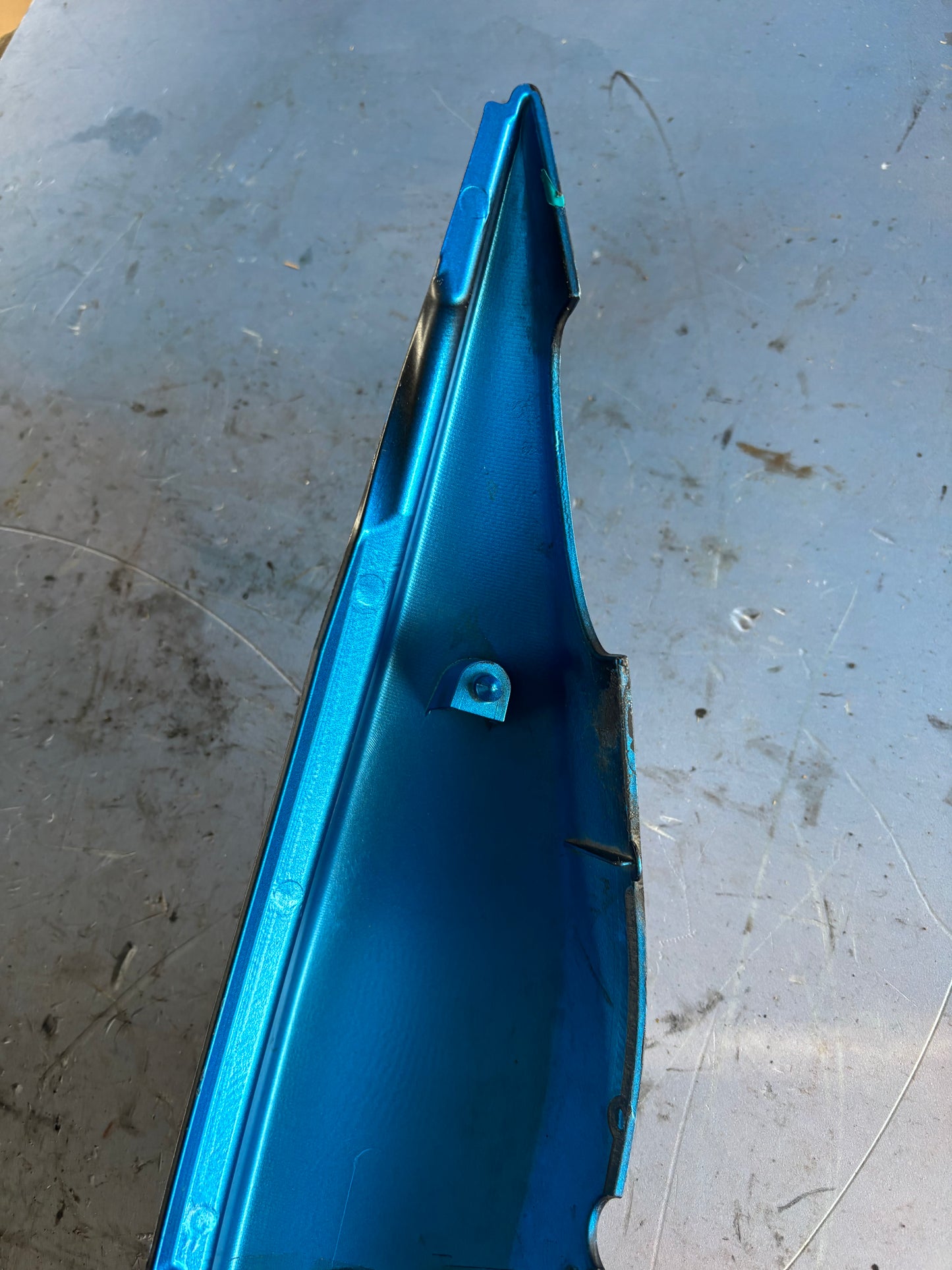 Carénage coque arrière gauche Er6n er6f phase 1 2006/2008