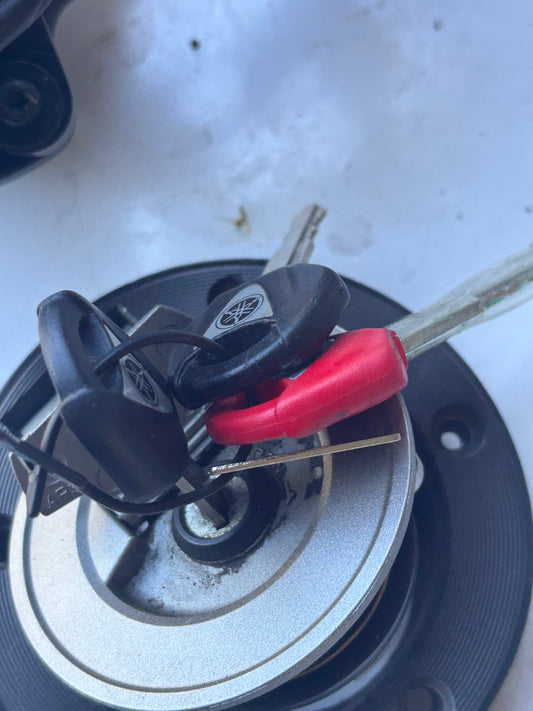 Kit boîtier serrure neiman 3 clefs ECU CDI yamaha mt 09 2017- 2020 ABS