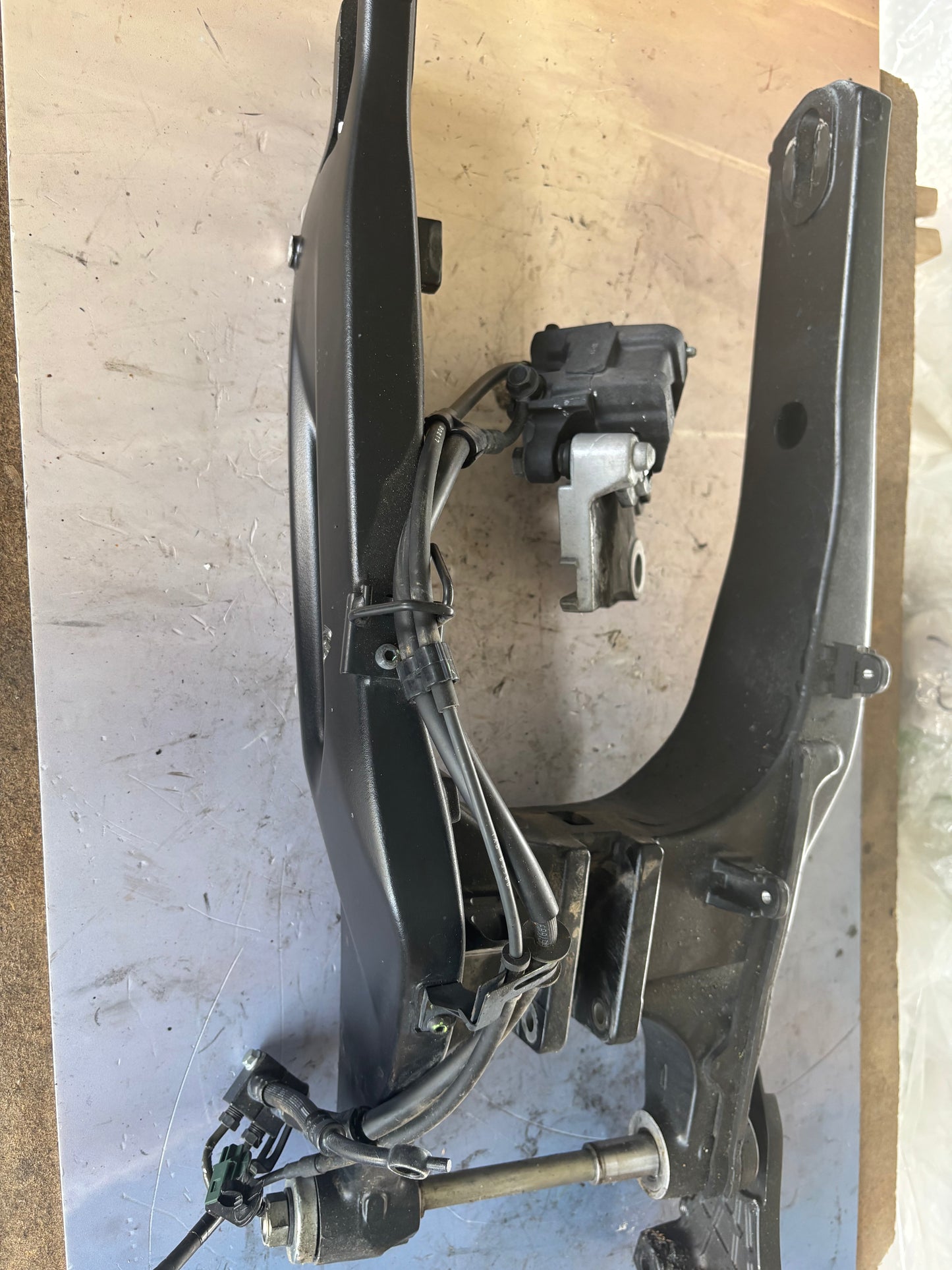 Bras oscillant arrière Yamaha tracer 700 GT 2020/2024