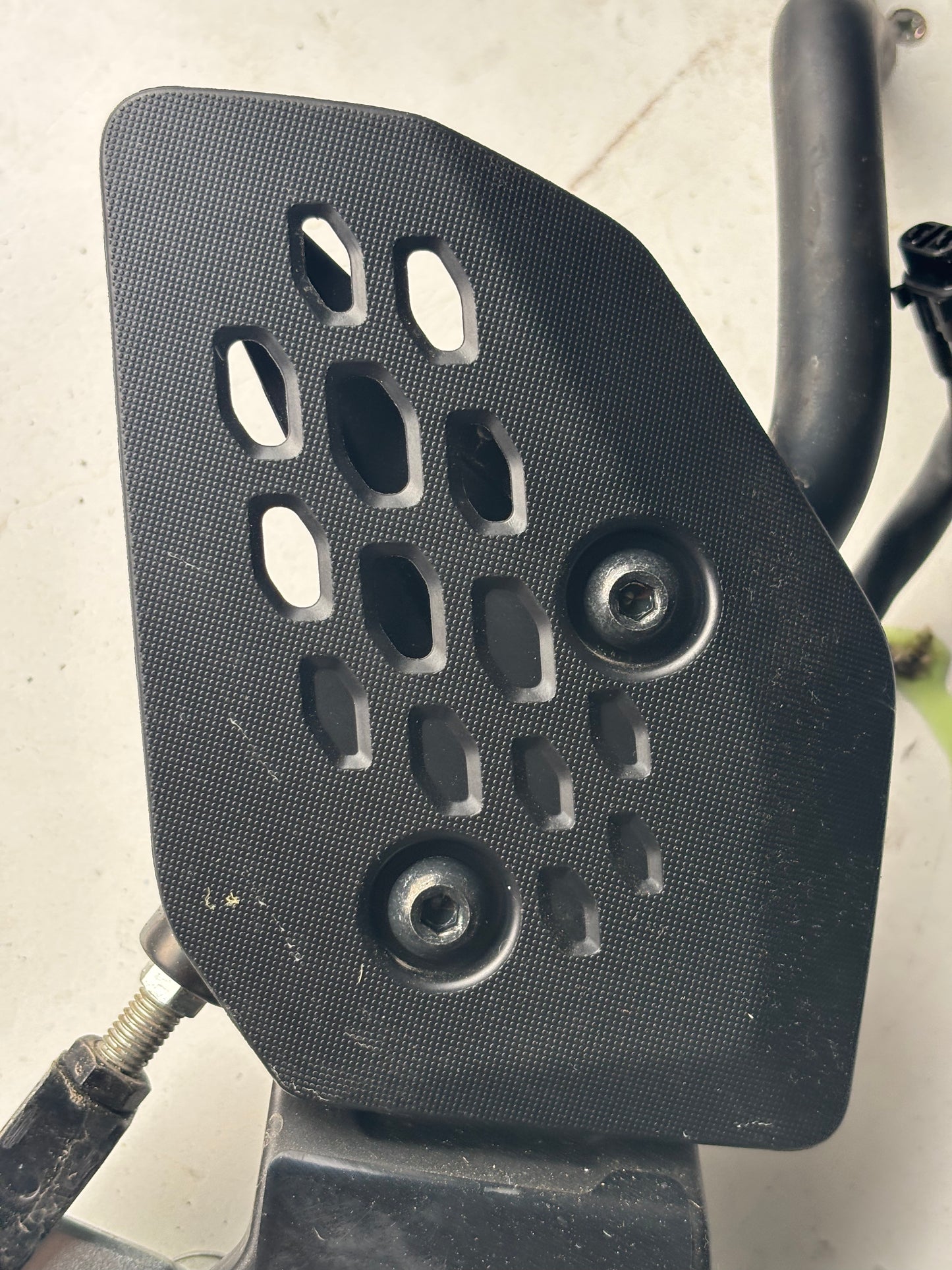 Platine système frein droite yamaha mt 07 mt07 2025