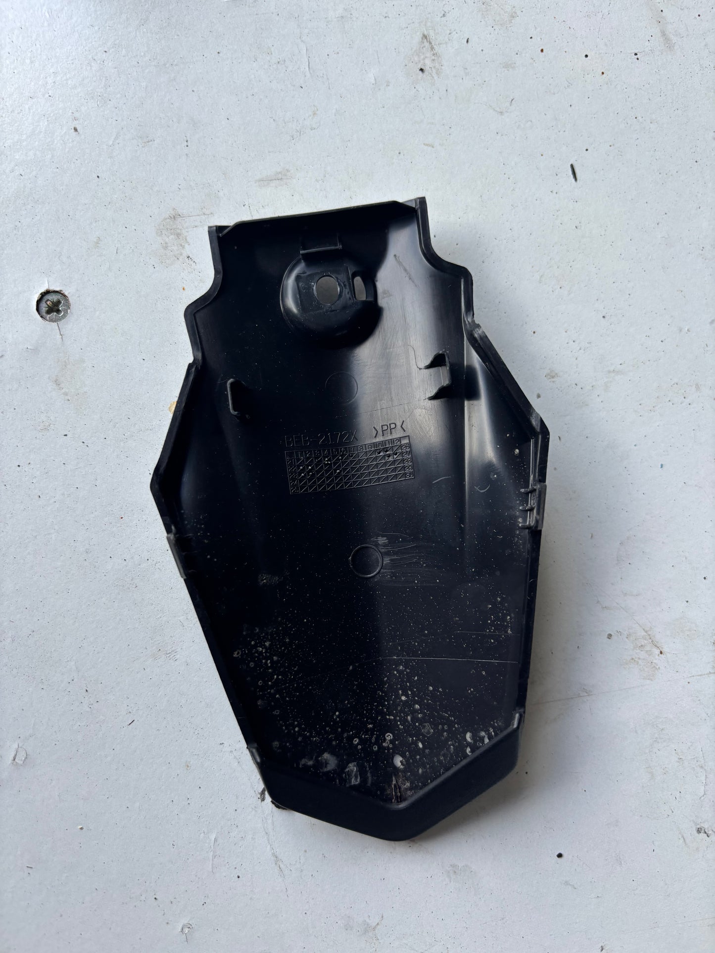 Carénage couvercle feu arrière Yamaha r7 2021-2024