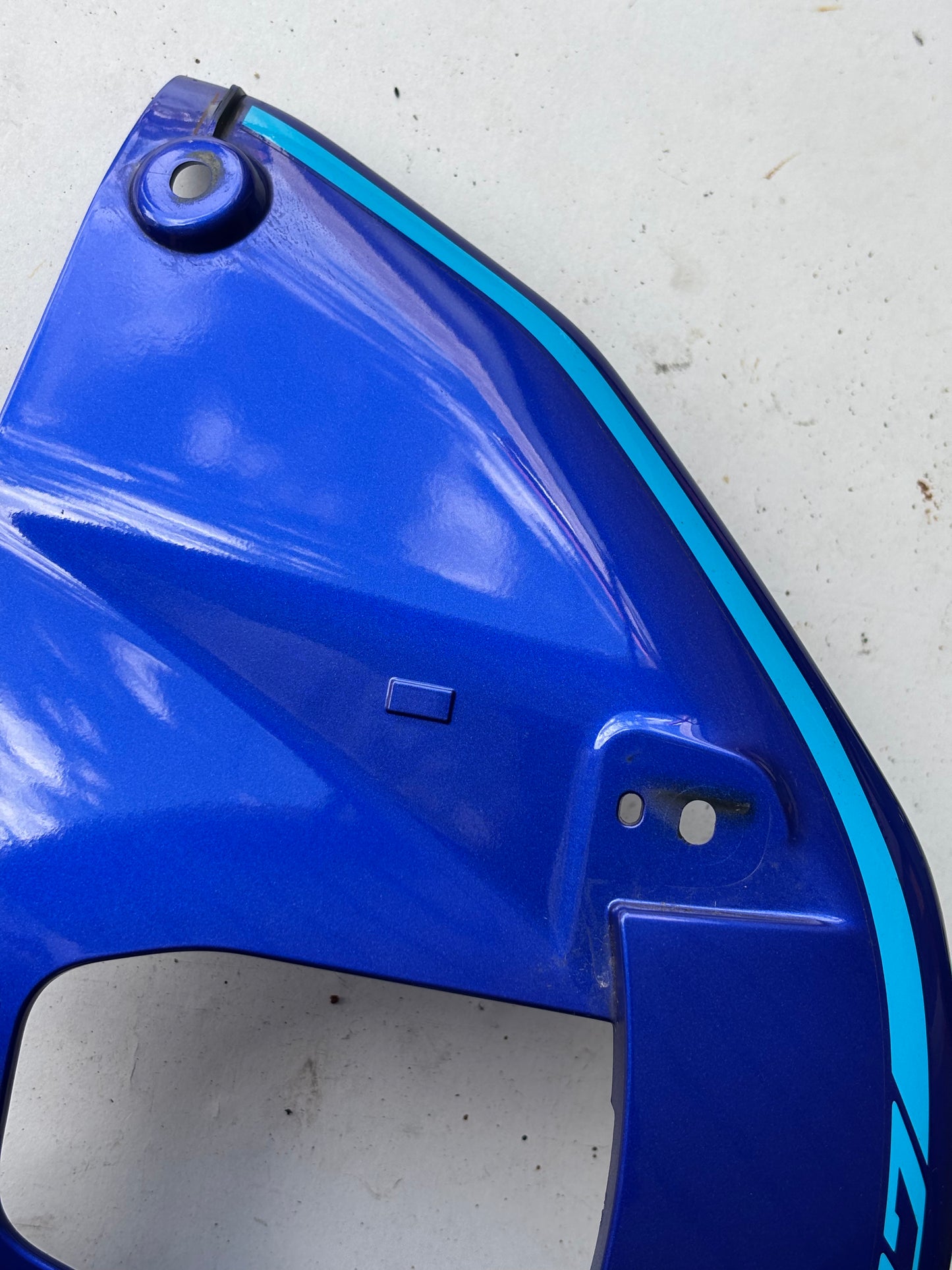 Lame sous phare Yamaha r7 2021-2024 BEBYC3600P0