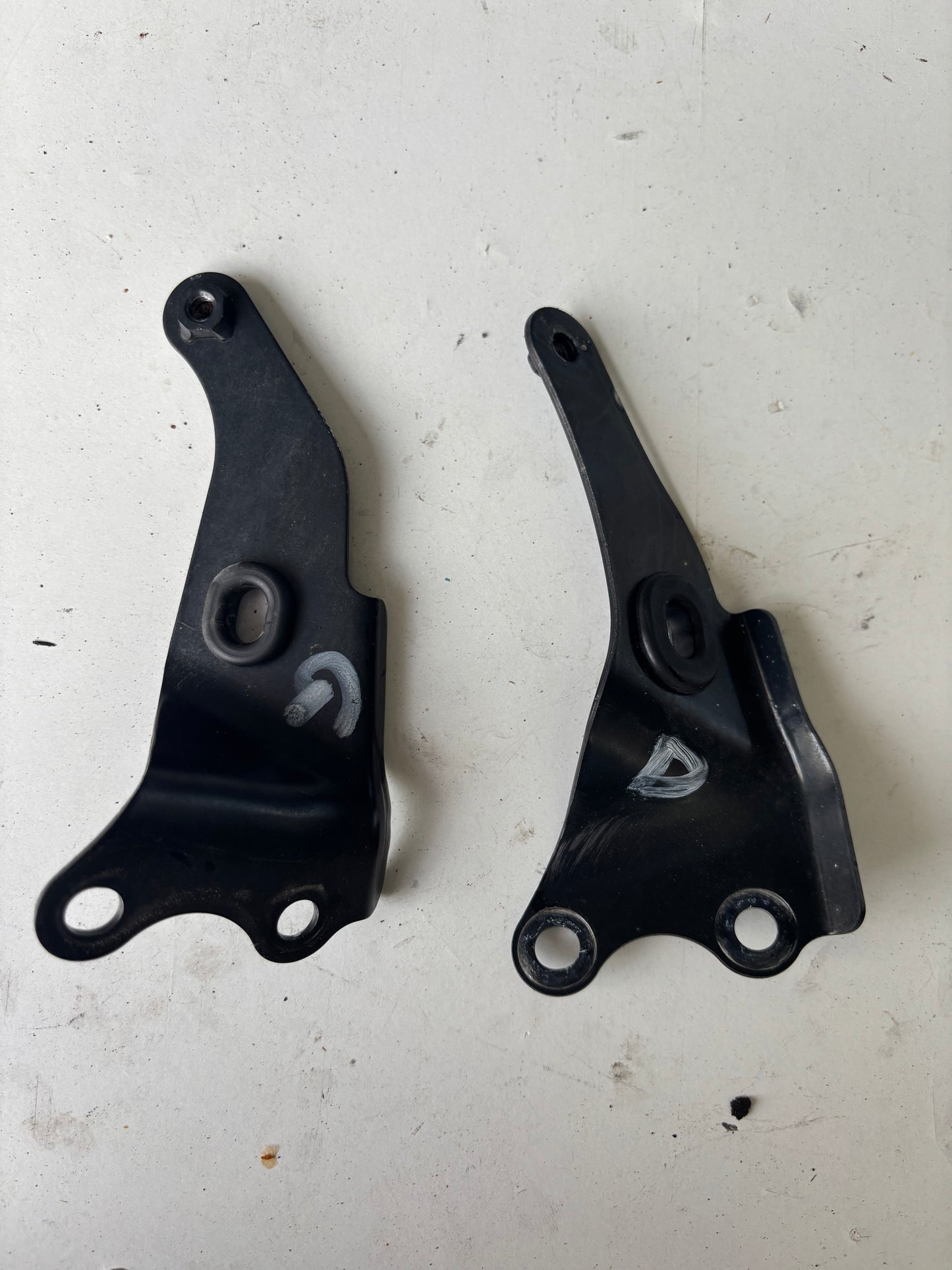 Support carénage latéraux supérieur droit et gauche Yamaha r7 2021-2024 BEB2138K00/BEB2138L00
