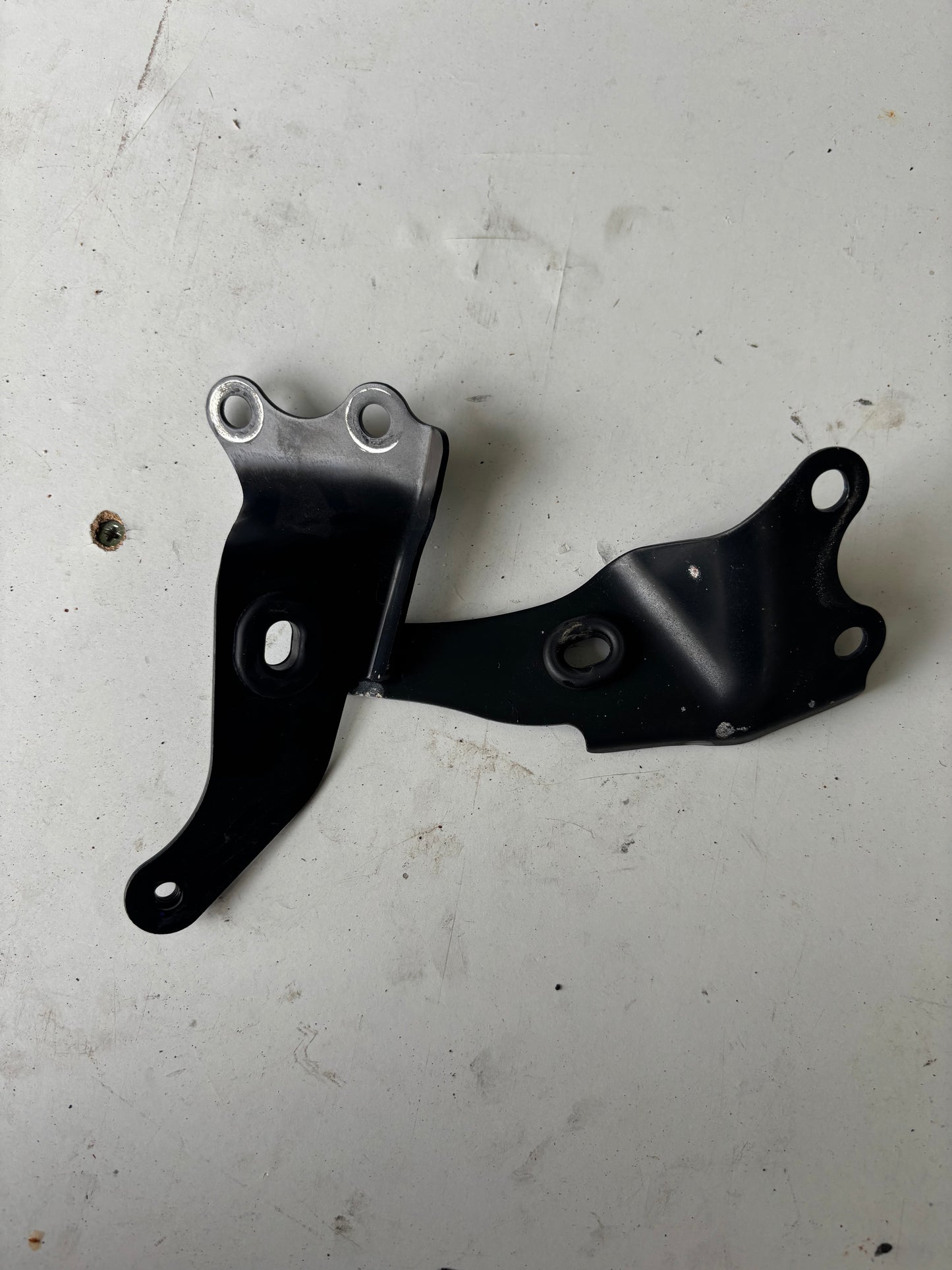 Support carénage latéraux supérieur droit et gauche Yamaha r7 2021-2024 BEB2138K00/BEB2138L00