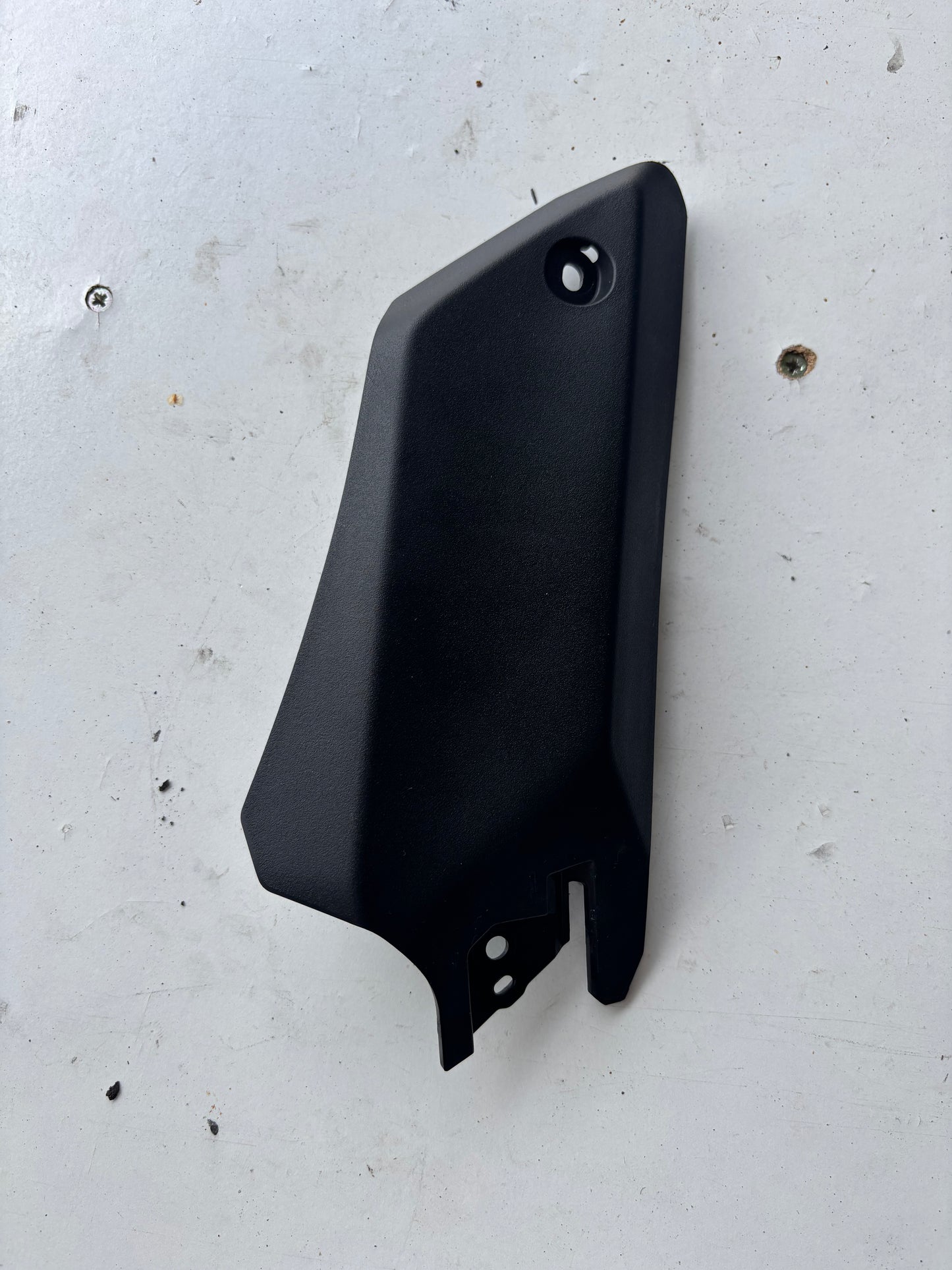 Carénage couvercle latérale gauche Yamaha r7 2021-2024 BEB282190000