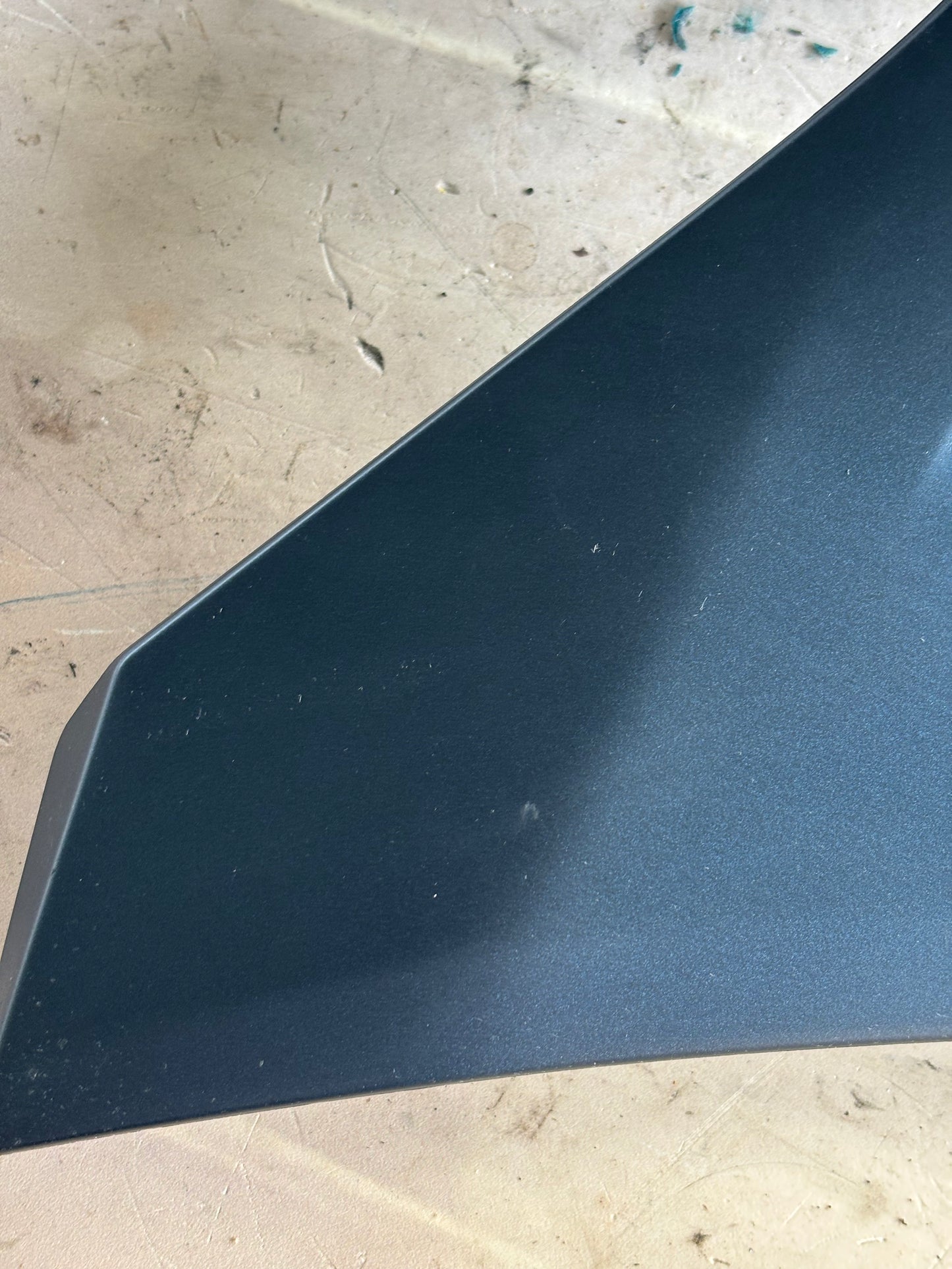 Carénage panneau flanc droit inférieur Yamaha r7 2021-2024 BEB2172H00P0