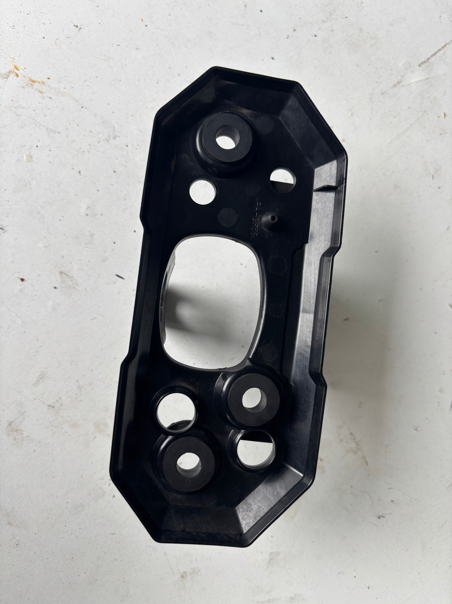 Support couvercle compteur yamaha mt 07 2021-2024 BAT835590000