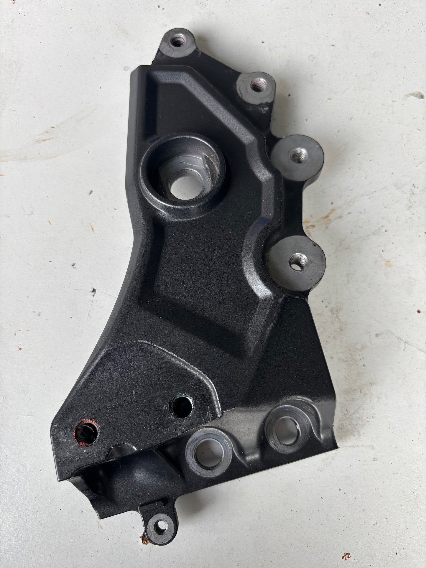 Support platine gauche droit Yamaha r7 2021-2024 BEB247A30000