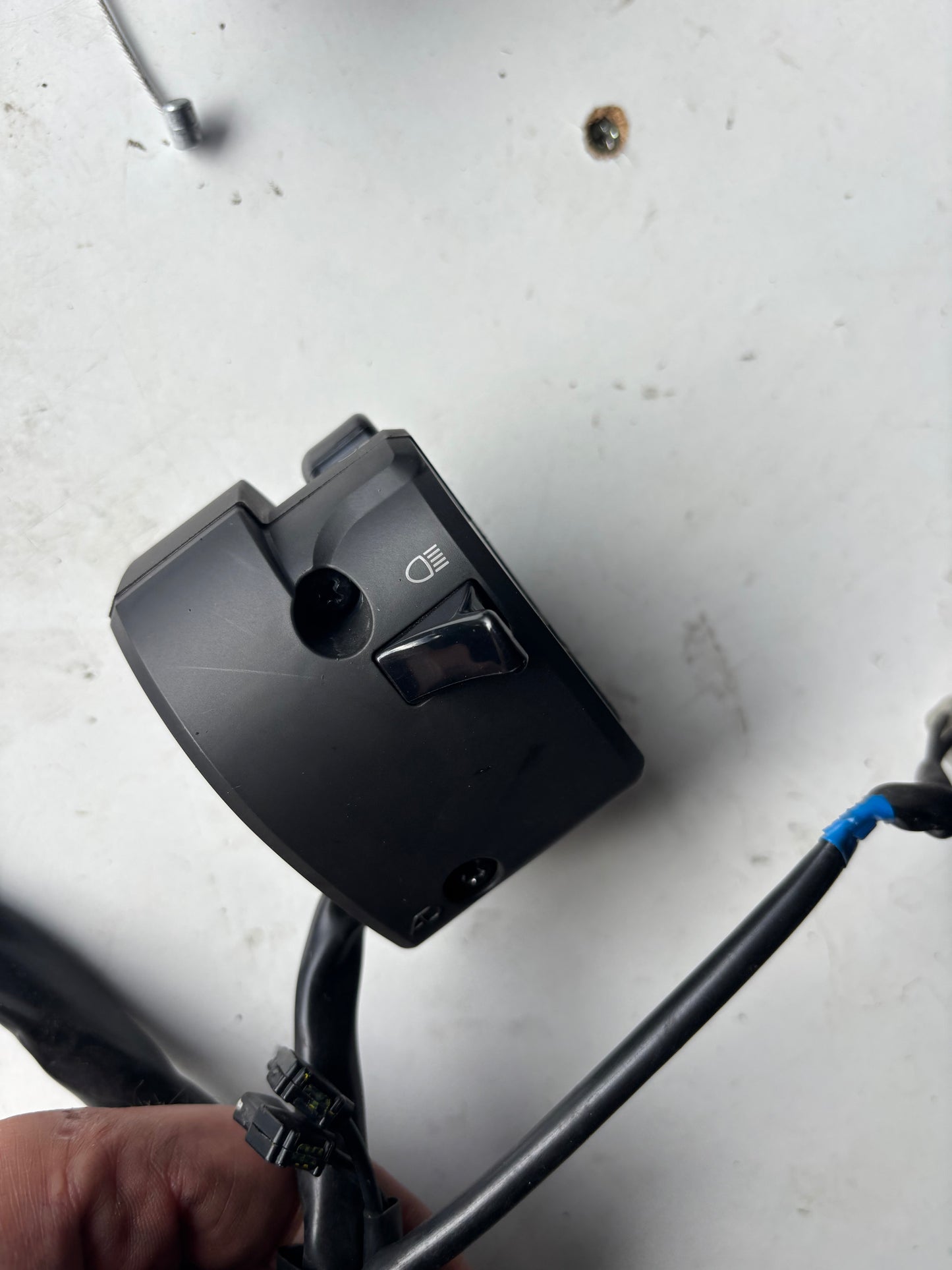 Commodo gauche phare Yamaha r7 2021-2024