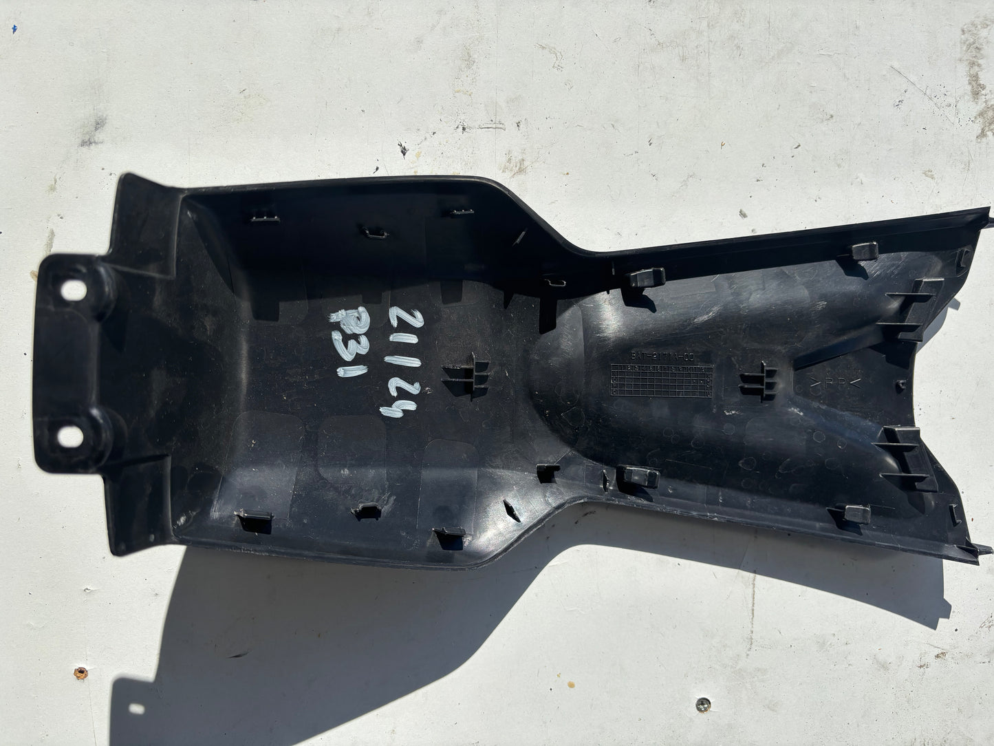 Carénage couvercle centrale réservoir yamaha mt 07 2021-2024