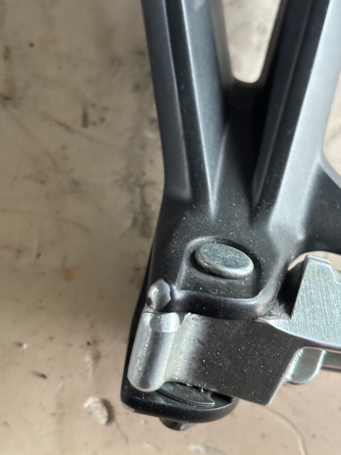 Paire platine repose cale pied arrière Yamaha mt09 2013/2020