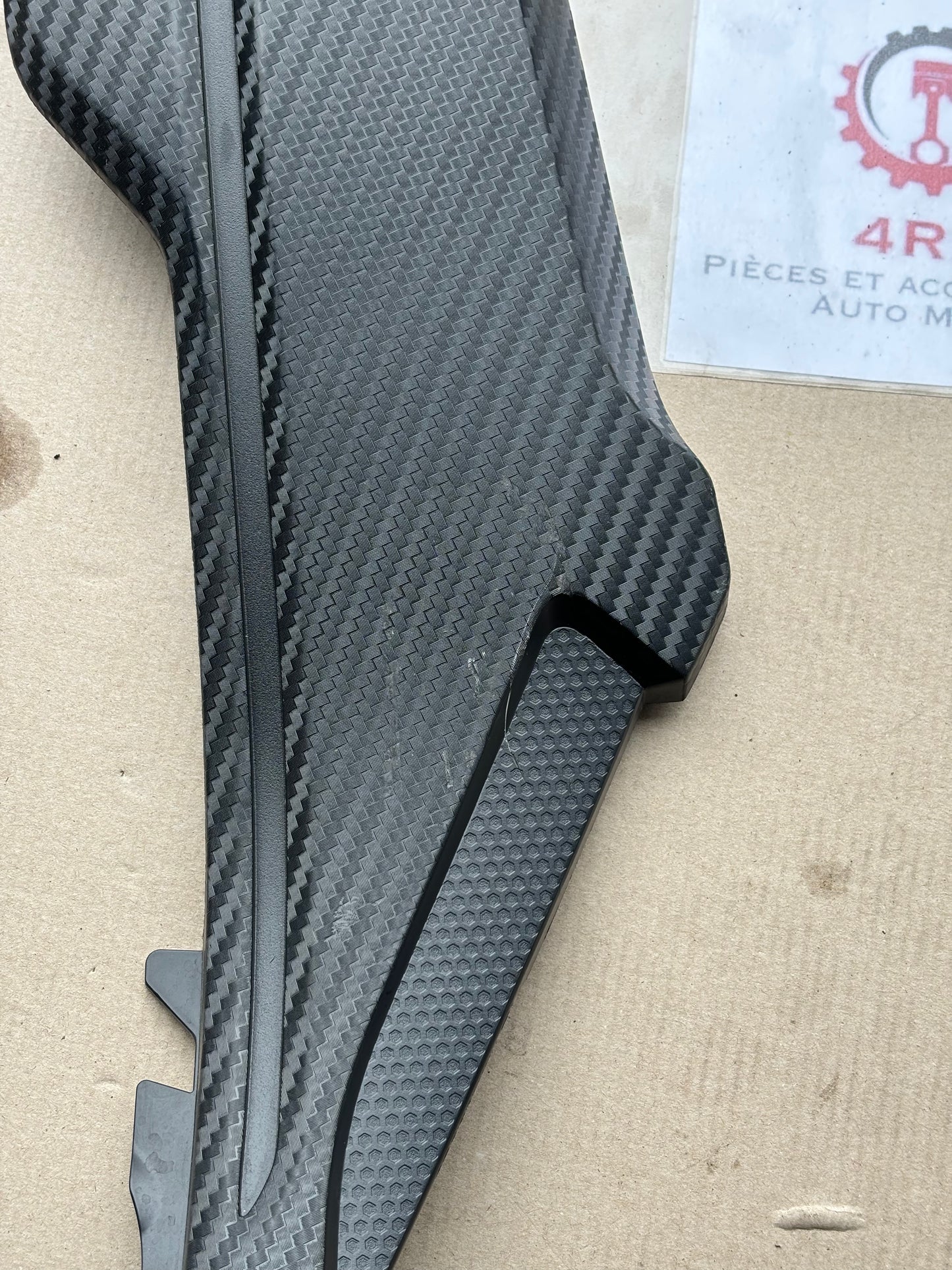Rechter Untersitzverkleidungsschutz Yamaha Tracer 900 2015/2017
