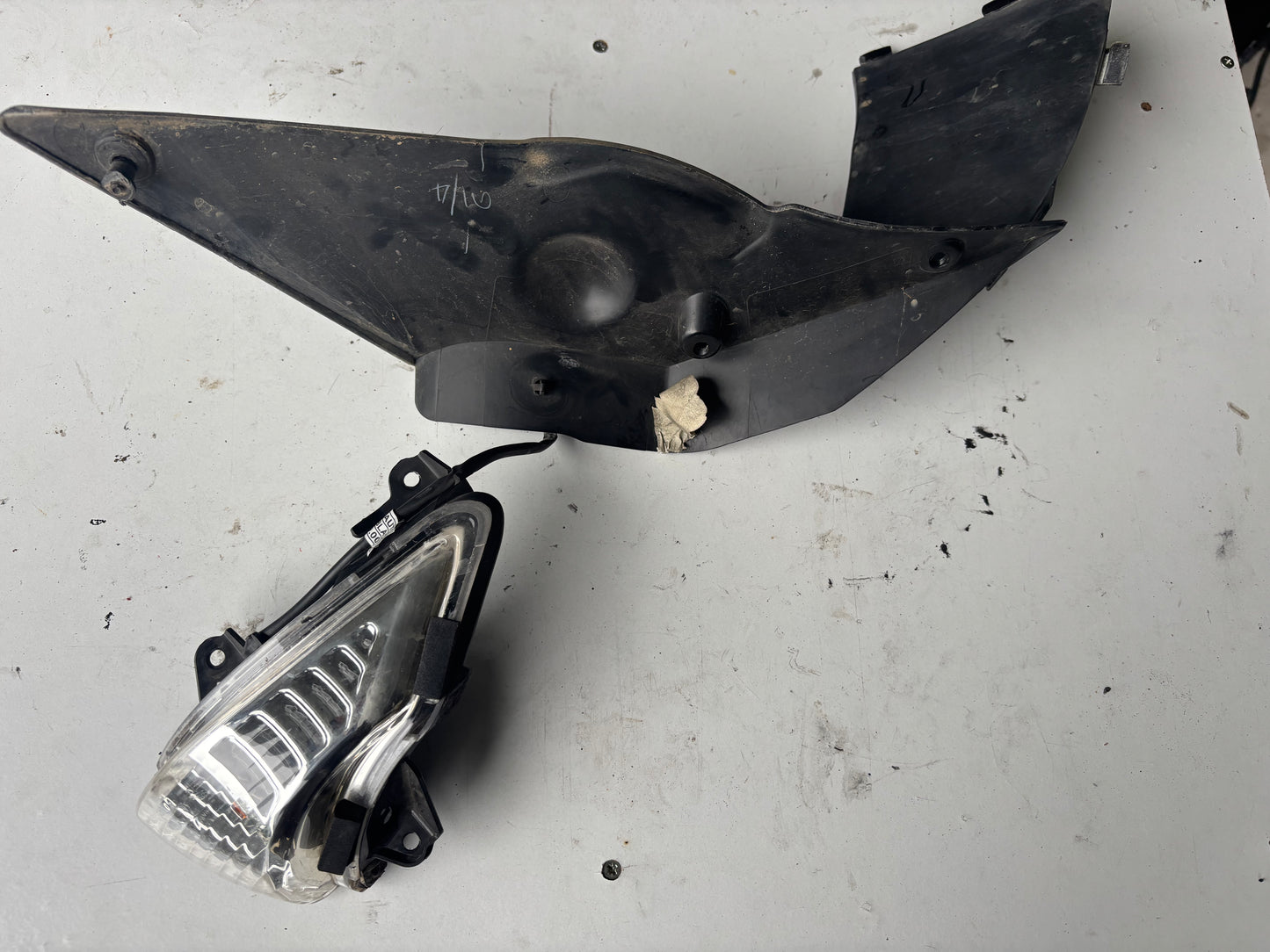 Clignotant gauche Kawasaki Er6F 2009/2011