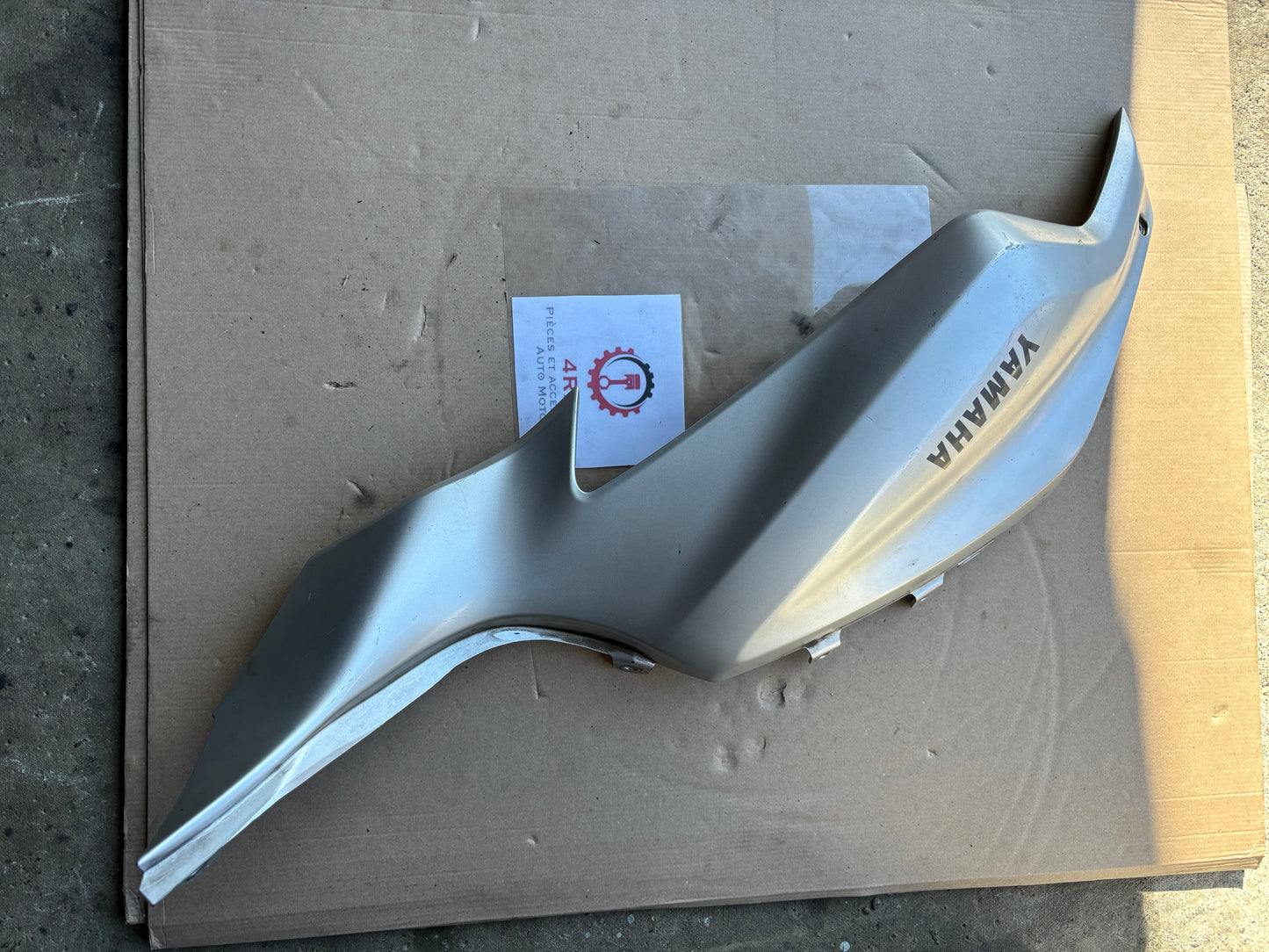 Linke graue Tankverkleidung Yamaha Mt07 2014/2017