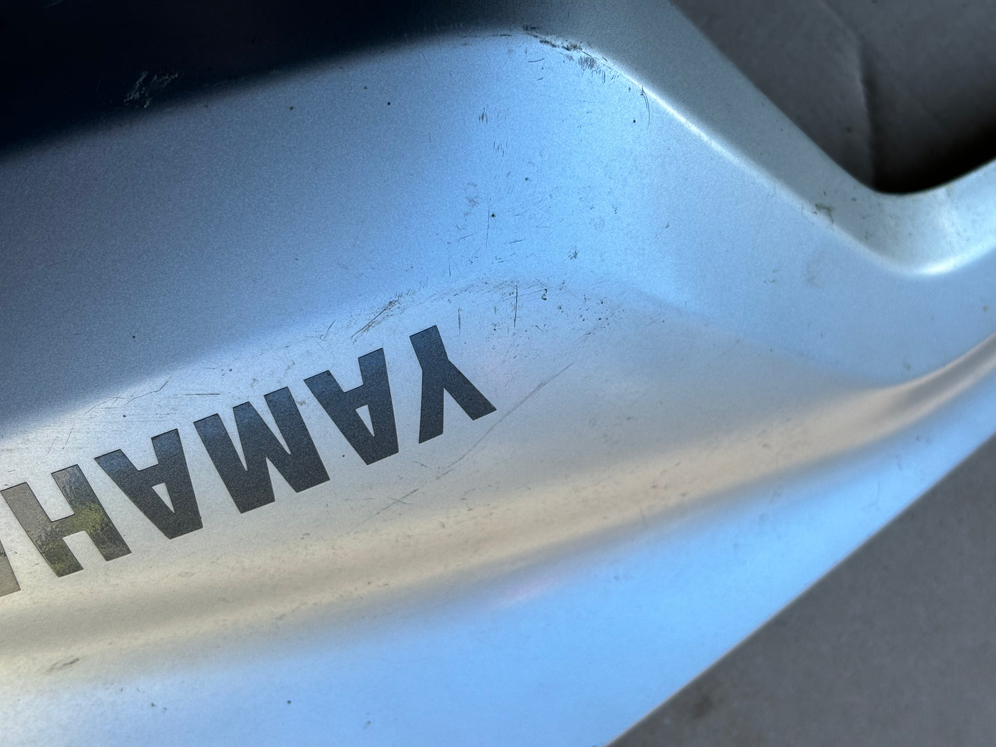 Linke graue Tankverkleidung Yamaha Mt07 2014/2017