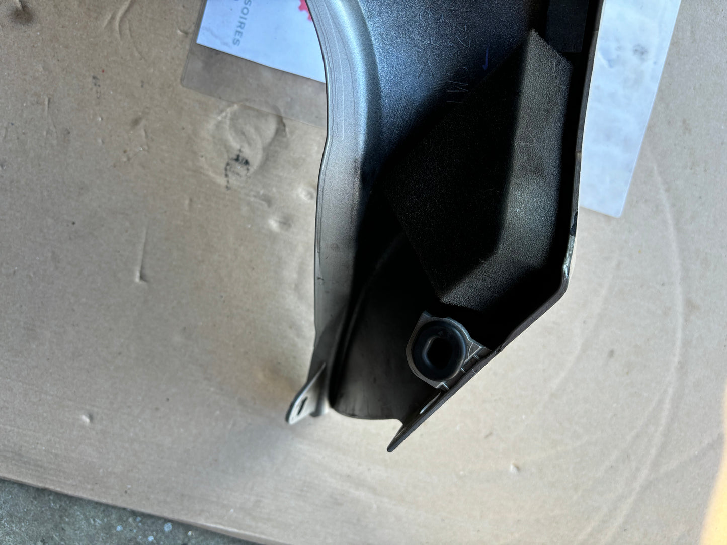 Linke graue Tankverkleidung Yamaha Mt07 2014/2017