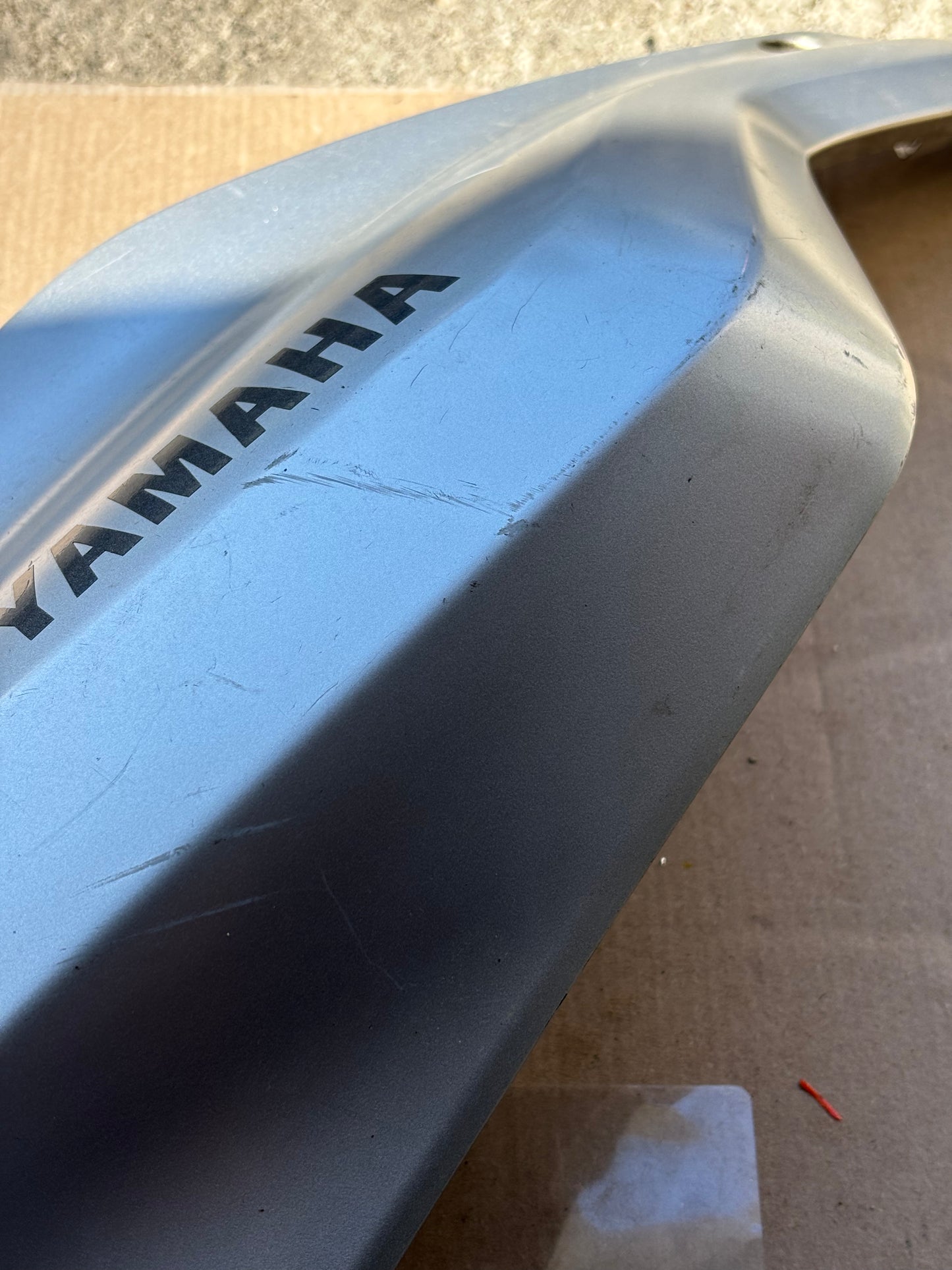 Rechte graue Tankverkleidung Yamaha Mt07 2014/2017