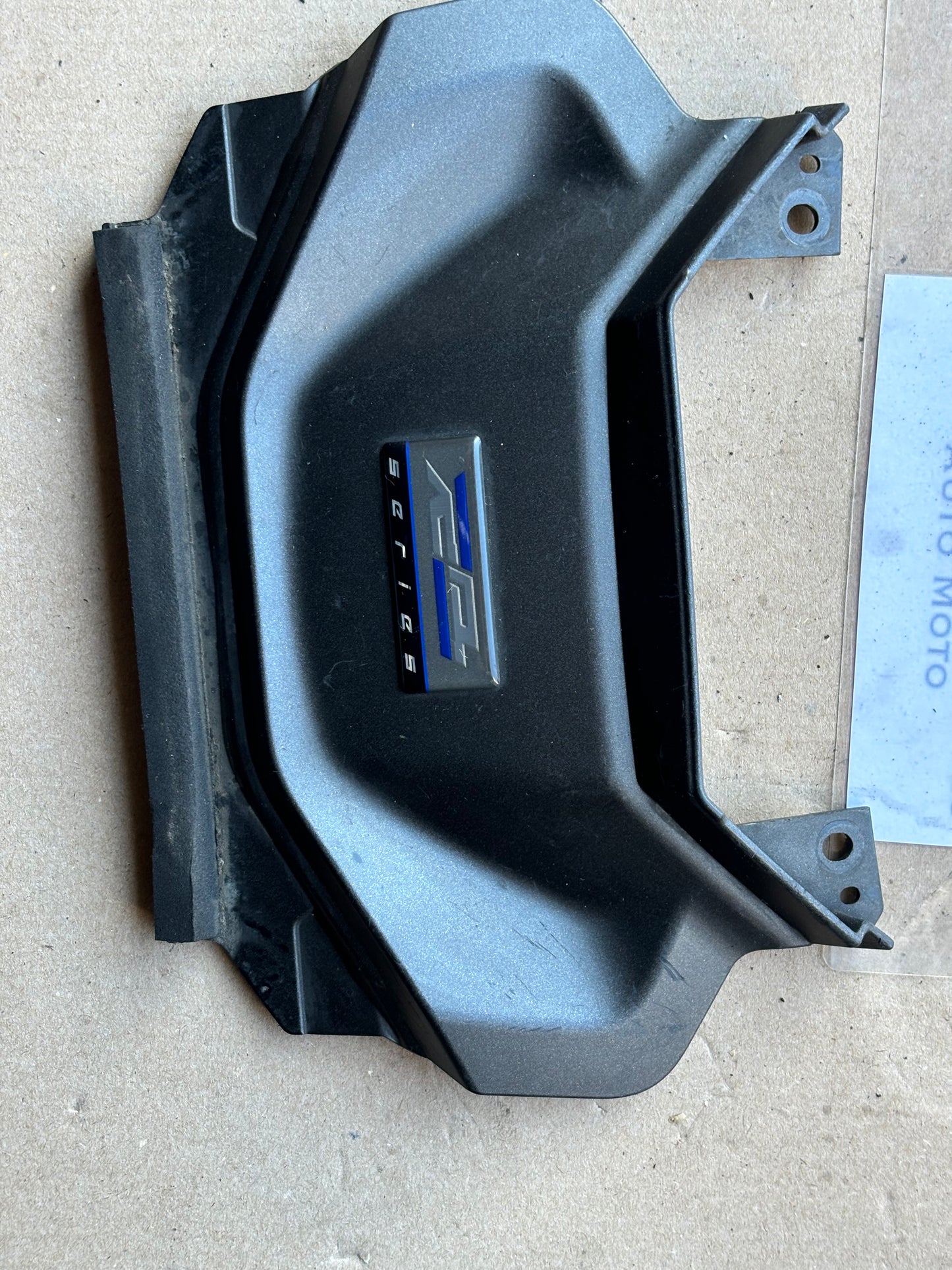 Yamaha MT07 2014/2017 Zentrale Sitzstützenverkleidung