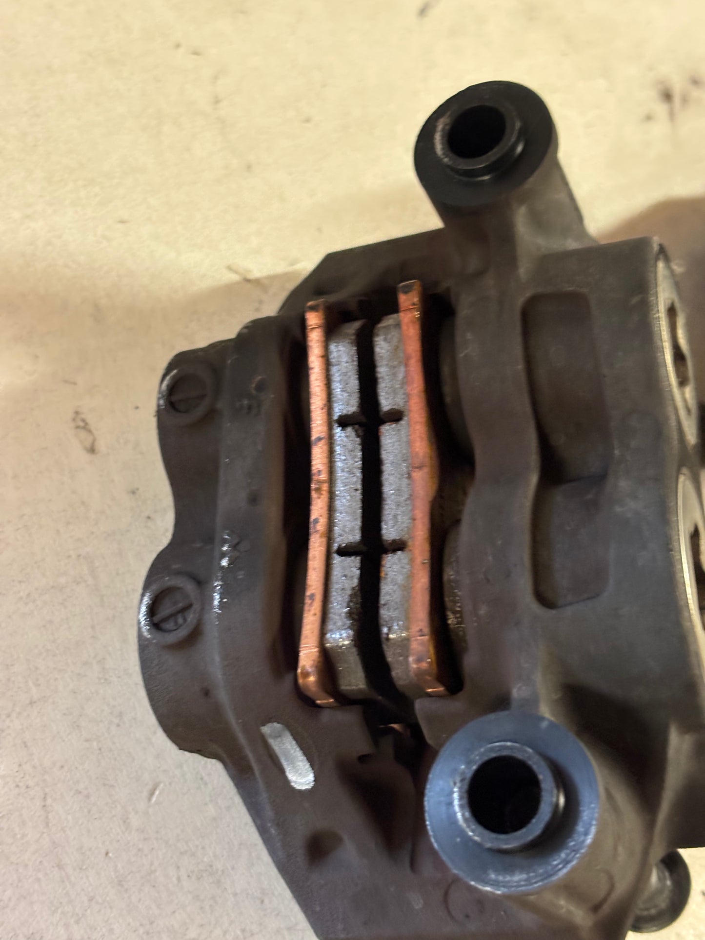 Étrier frein avant yamaha Mt09 tracer 900 radial 108 mm
