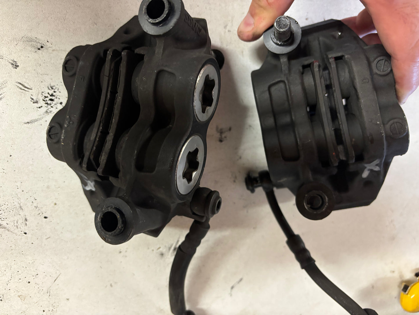 Étrier frein avant yamaha Mt09 tracer 900 radial 108 mm