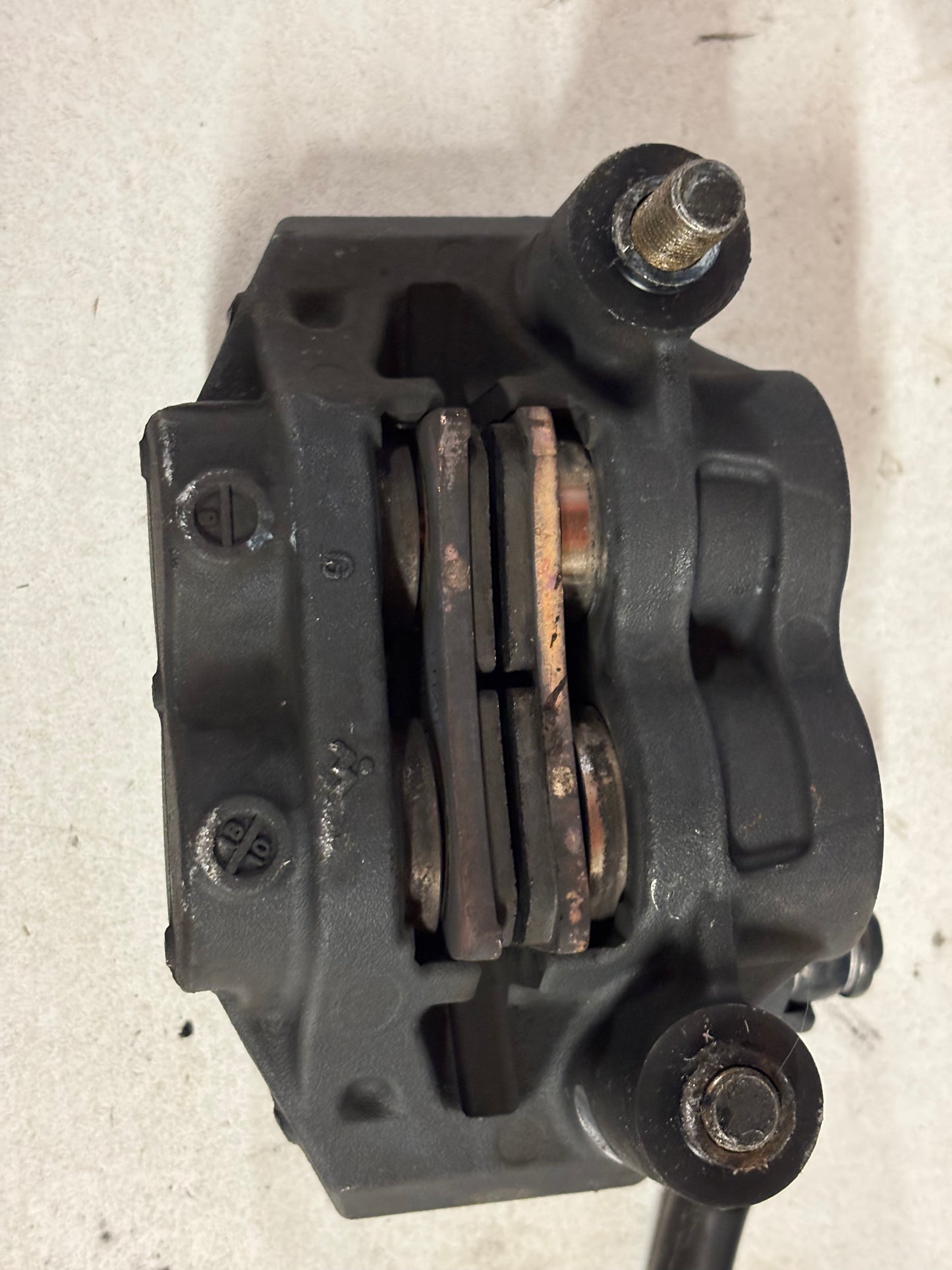 Étrier frein avant yamaha radial 108 mm mt07 2025