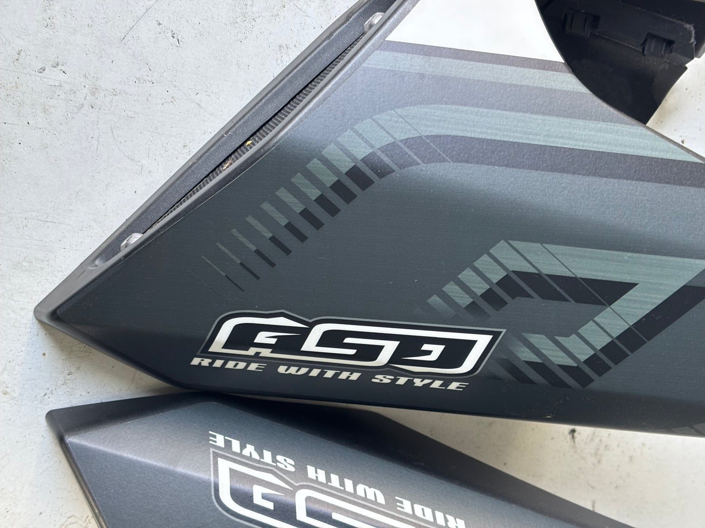 Écope air réservoir droite et gauche yamaha mt 09 2013-2016