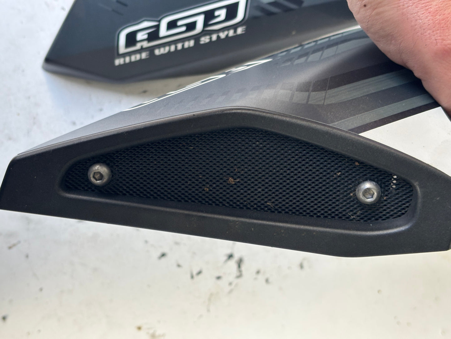 Écope air réservoir droite et gauche yamaha mt 09 2013-2016