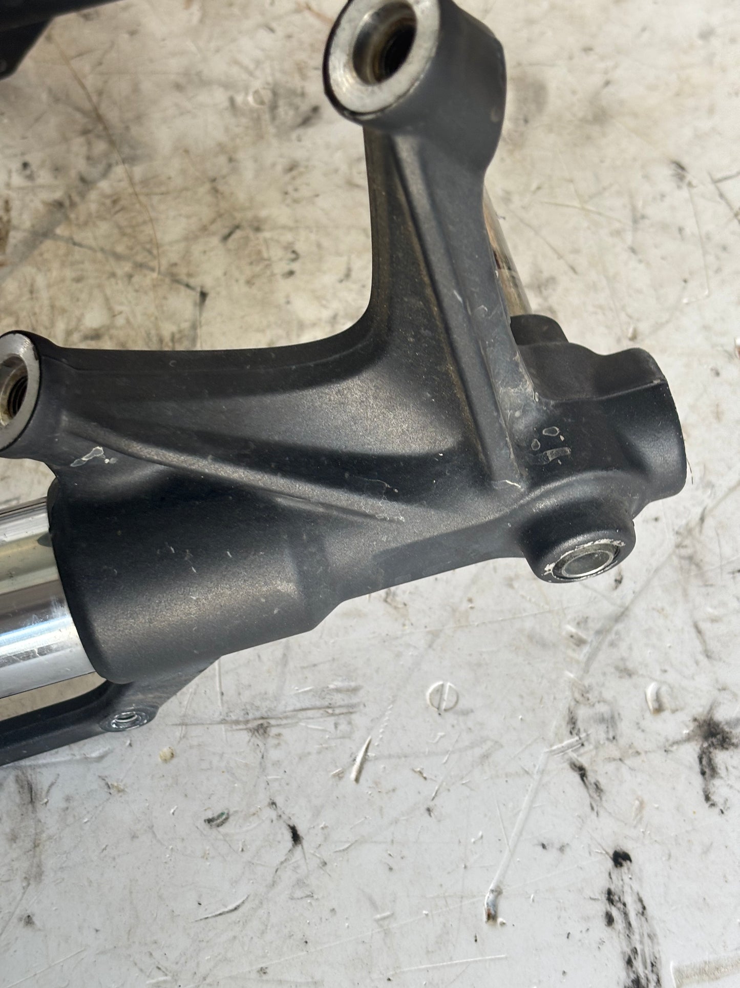Fourche ANDREANI yamaha mt 09 2013-2016 sans abs