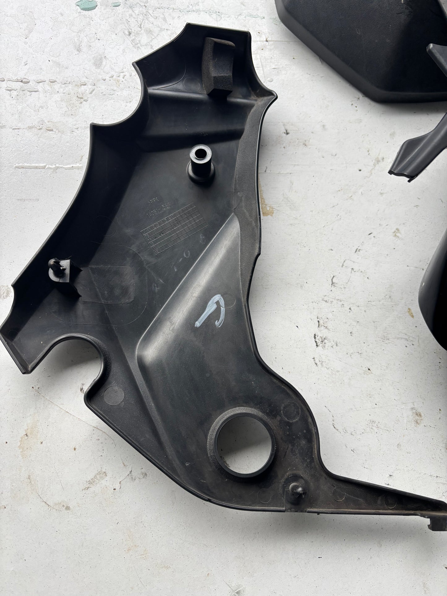 Protection cadre gauche Kawasaki Er6n Er6F 2009/2011