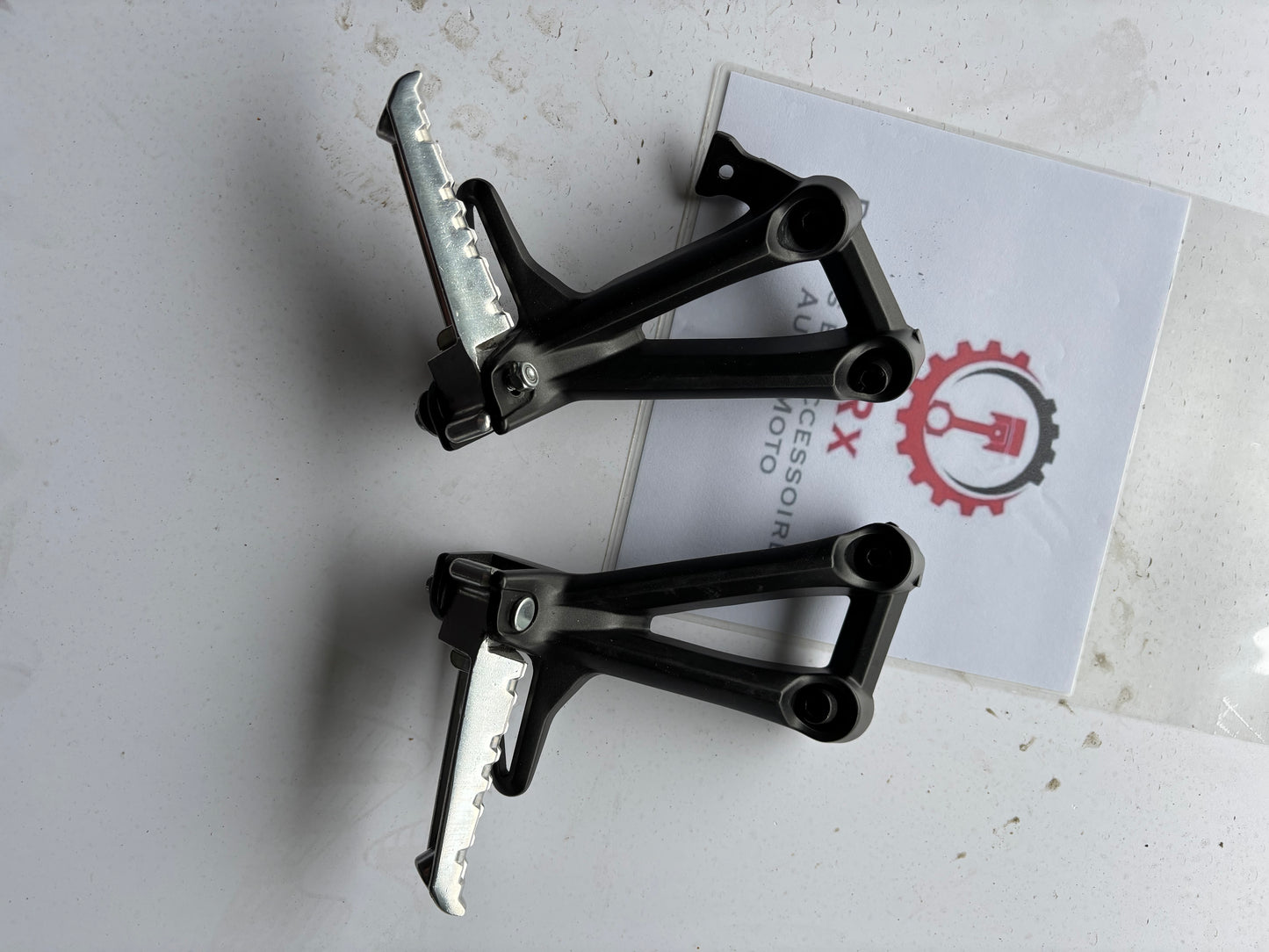 Paar hintere Fußrastenplatten für Yamaha MT09 SP 2017/2020