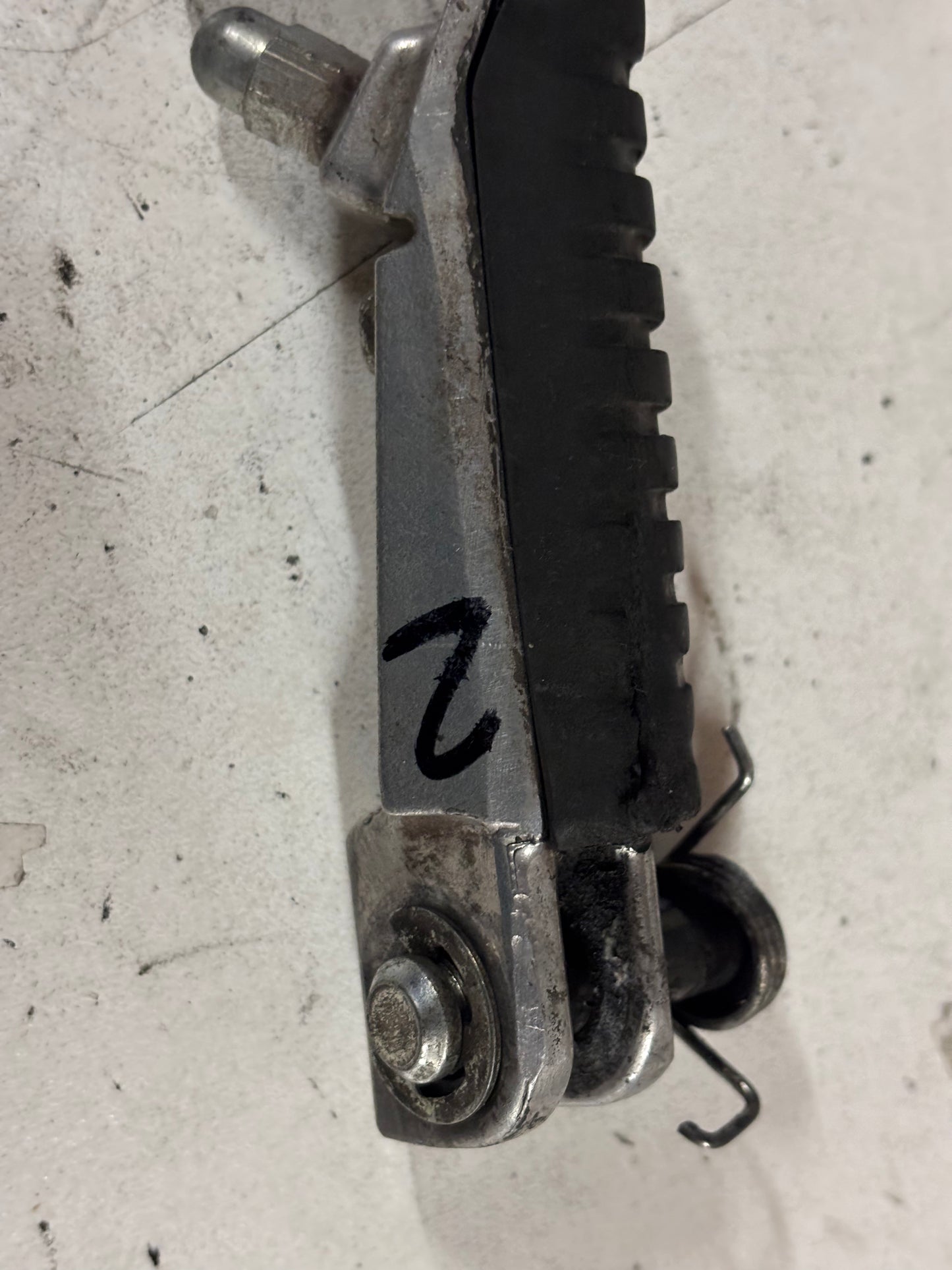 Repose cale pied avant gauche kawasaki er6n er6f 2009-2016