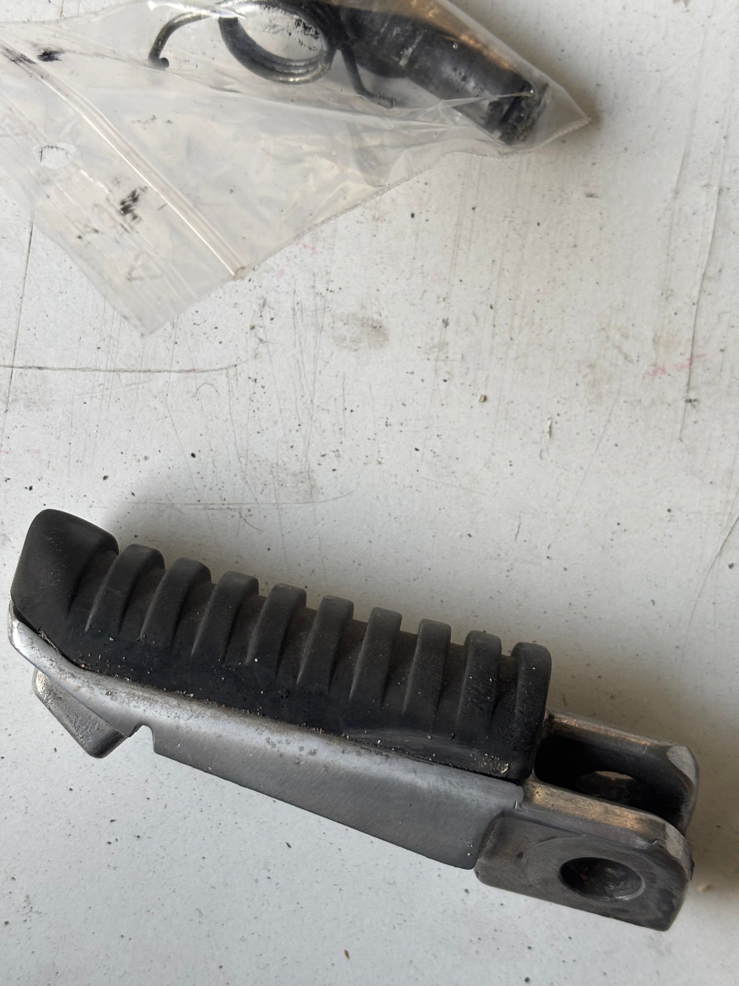 Repose cale pied avant gauche kawasaki er6n er6f 2009/2016