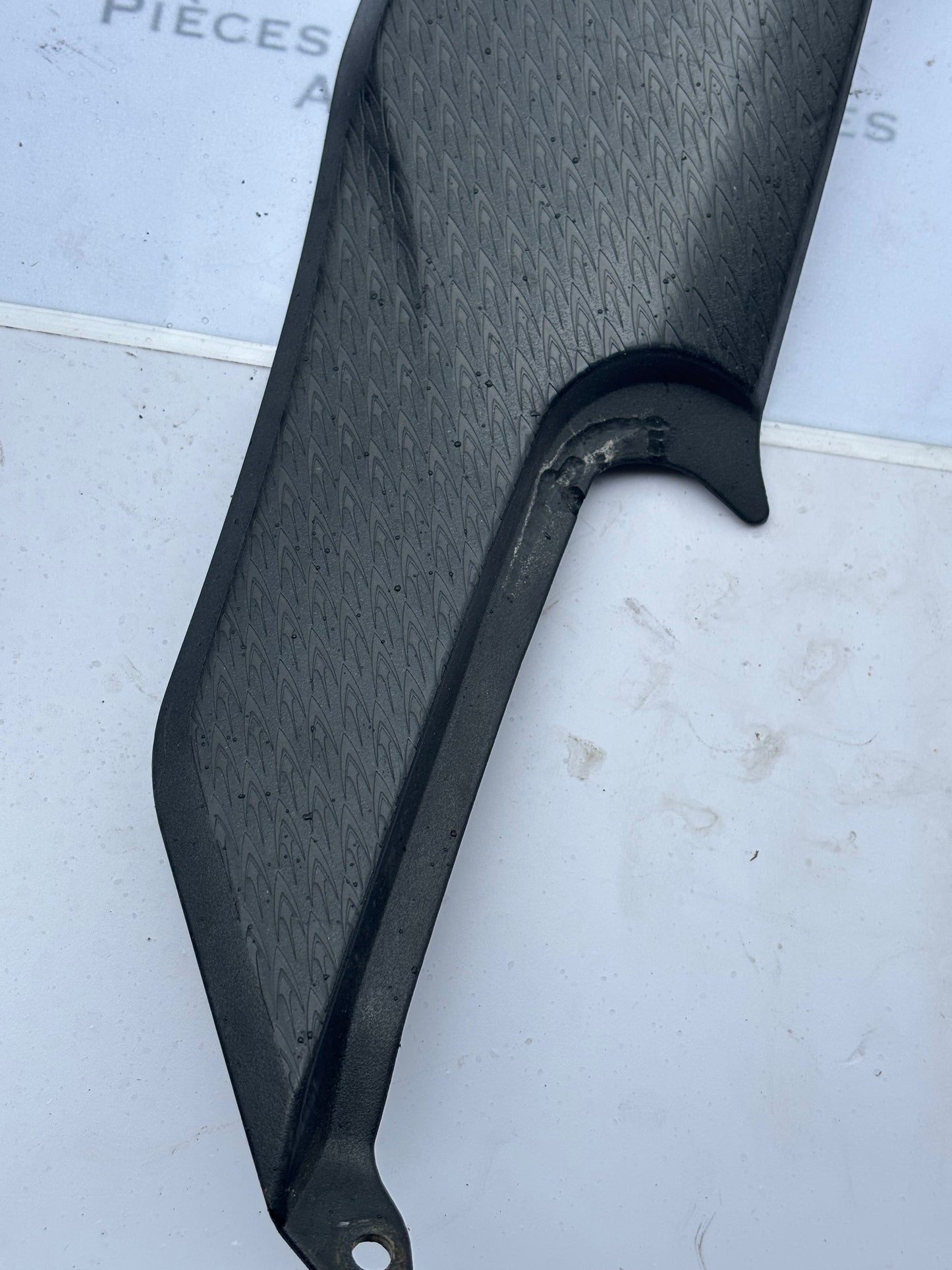 Carénage latéral protection sous selle gauche Kawasaki Er6n 2009/2011