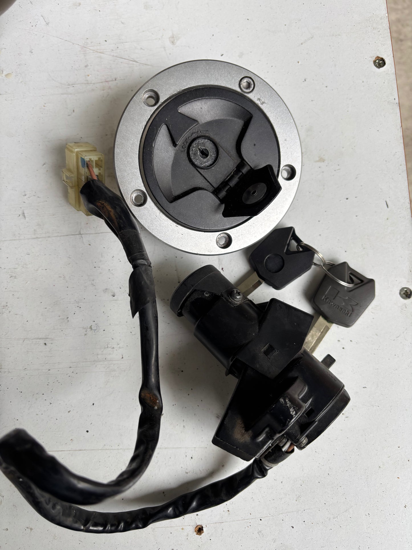 Neiman trappe essence 2 clés Kawasaki Er6n Er6f 2005/2011