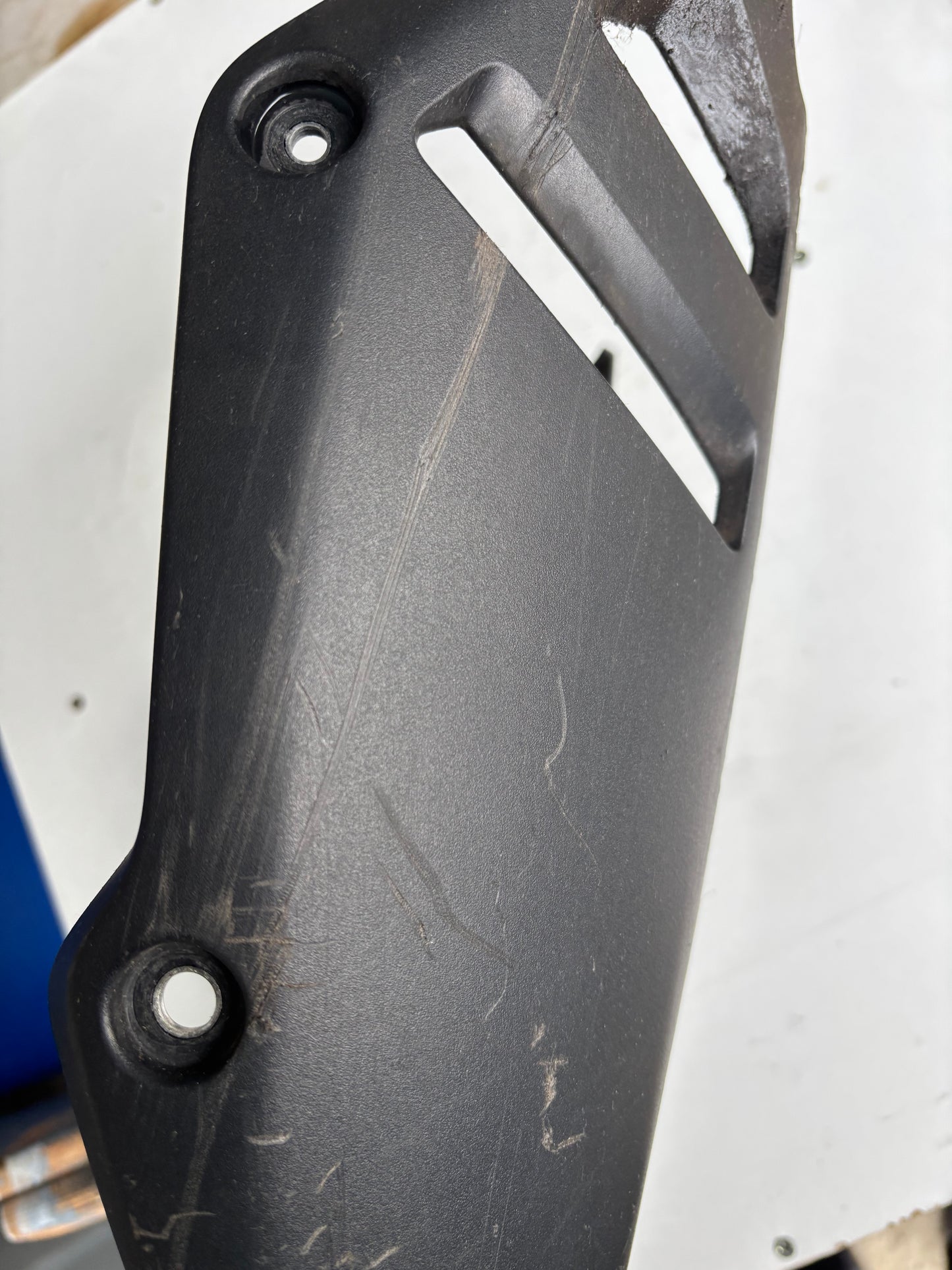 Sabot moteur inferieur Kawasaki Er6n 2009/2011