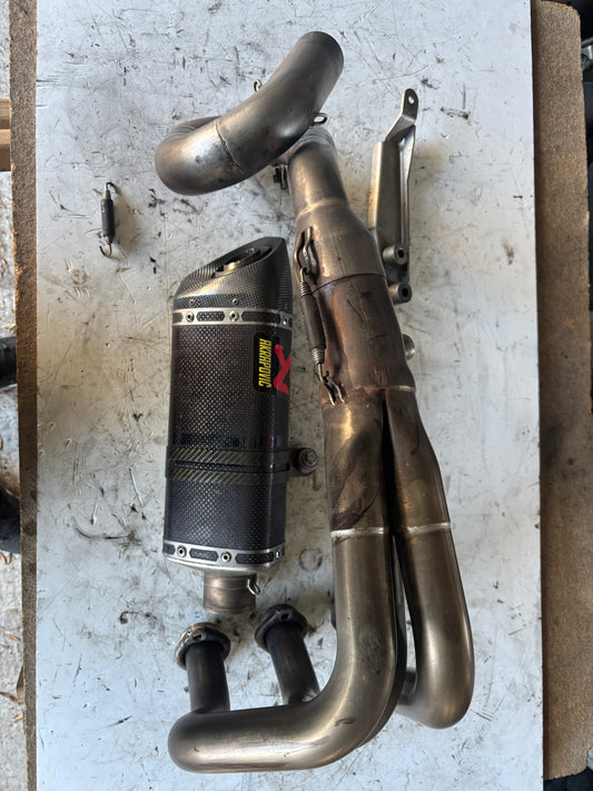 Ligne échappement akrapovic S-Y9R2-AFC yamaha mt 09 mt09 2013-2020
