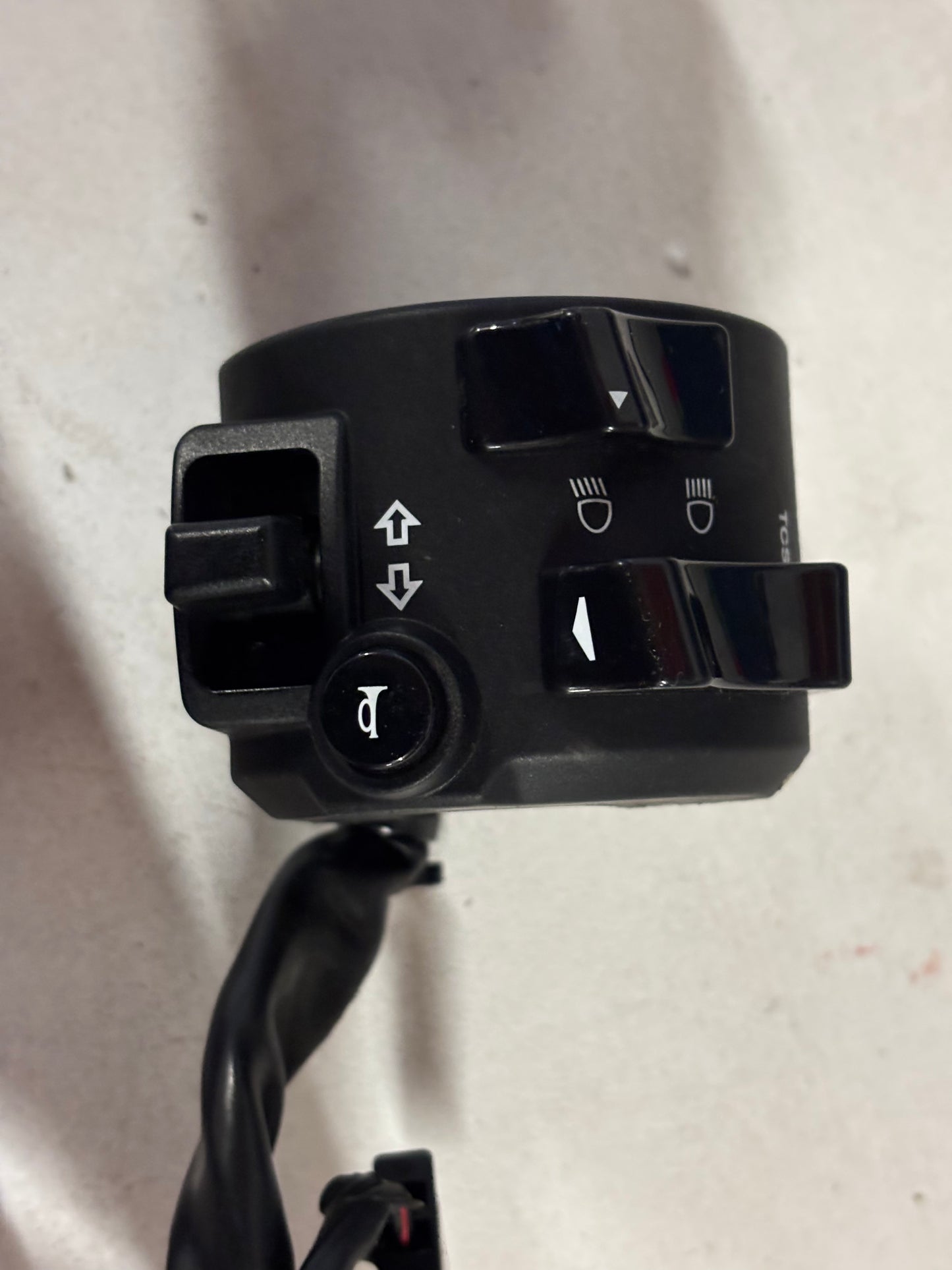 Commodo gauche Yamaha mt09 2017-2020 TCS BS2-83969-00