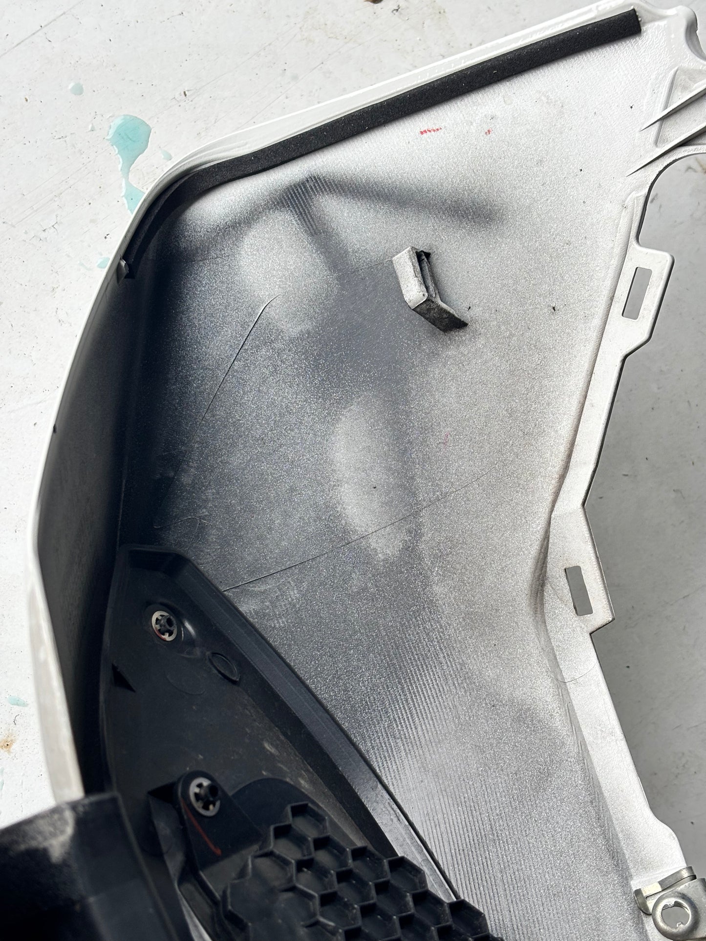 Écope Gauche avec support flanc Yamaha tracer 900 2015/2017