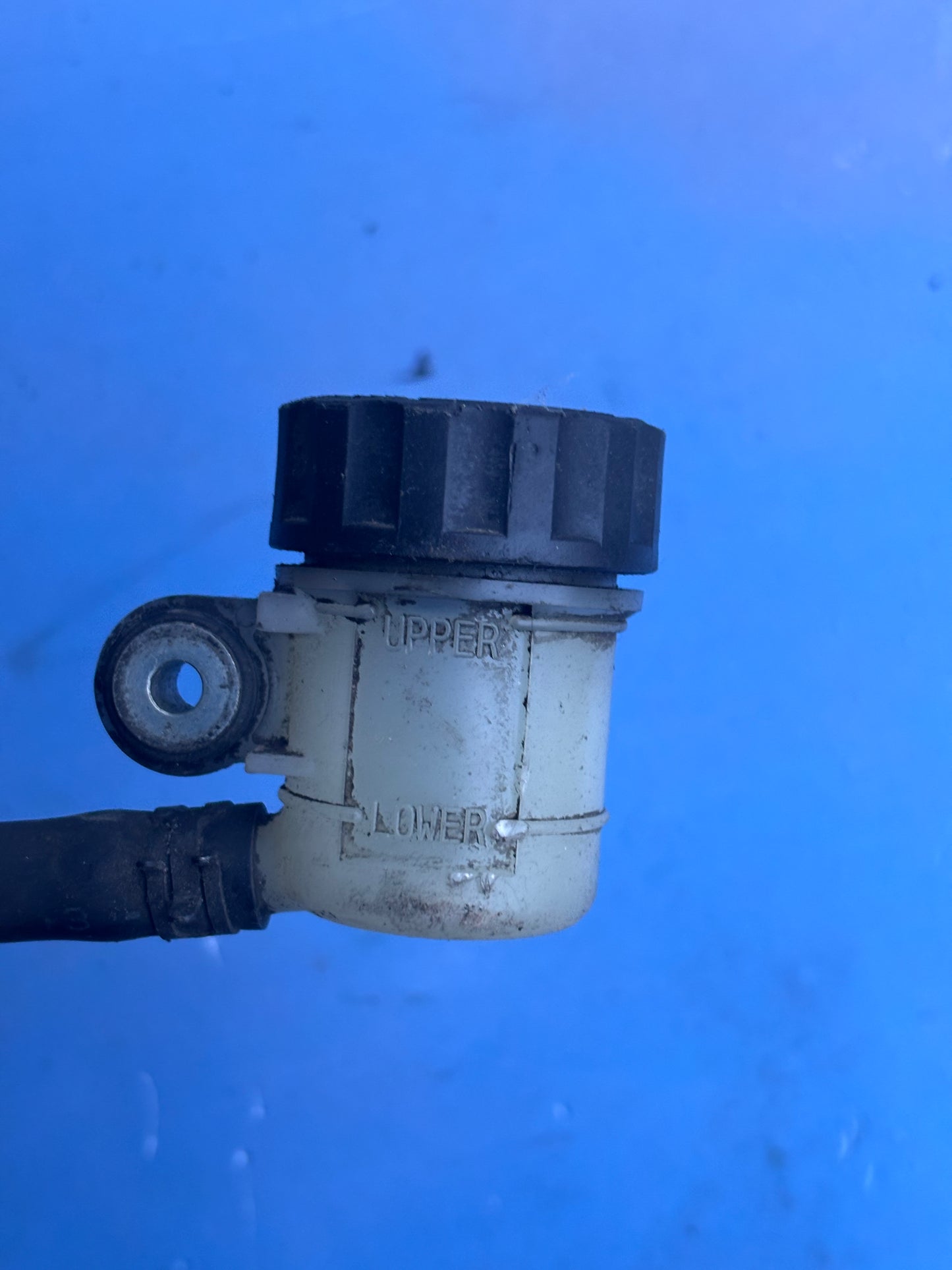 Vase bocal liquide de frein arriere yamaha mt / tracer