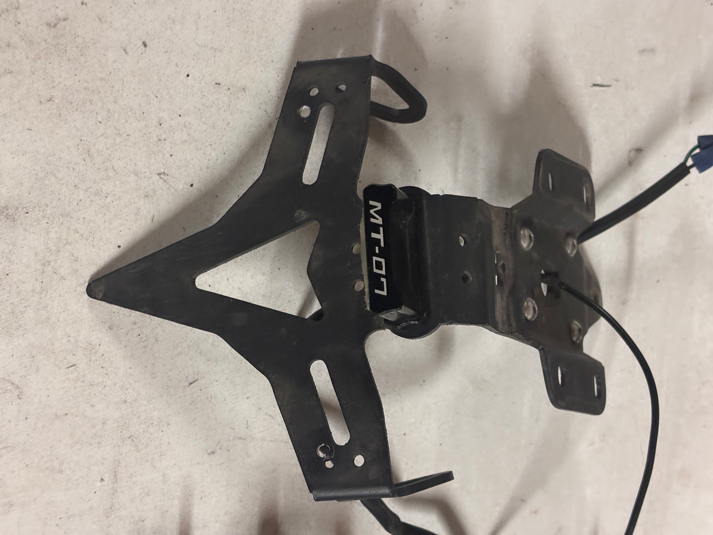 Kurzer Kennzeichenhalter Yamaha MT 07 2021-2024