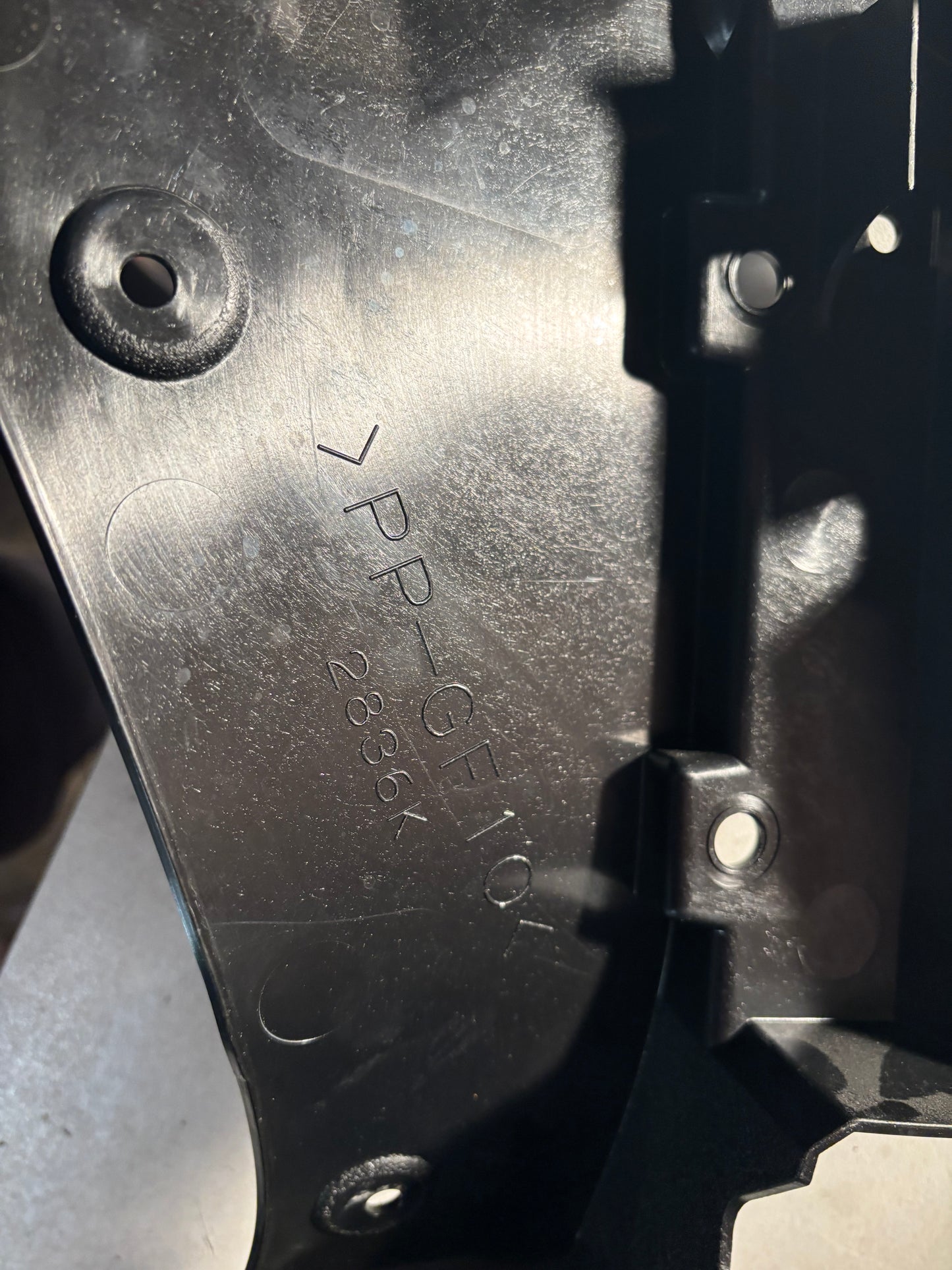 Halterung der inneren Verkleidungsabdeckung links Yamaha r7 2021-2024 BEB 2836K